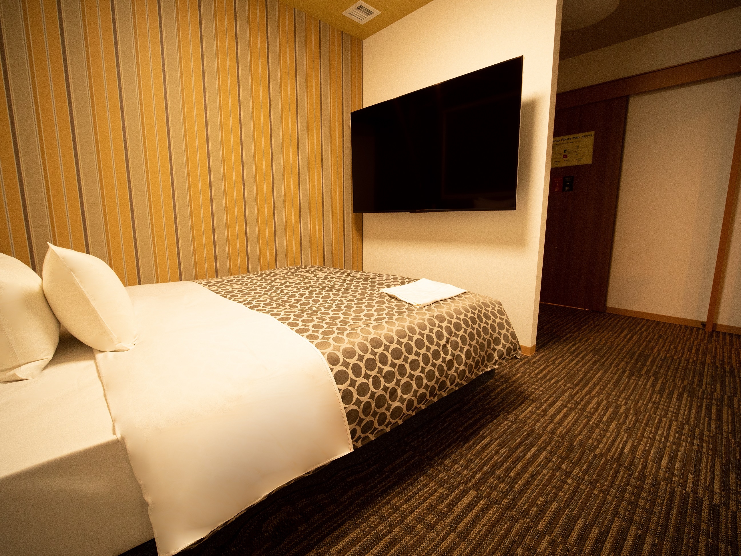 Universal Room