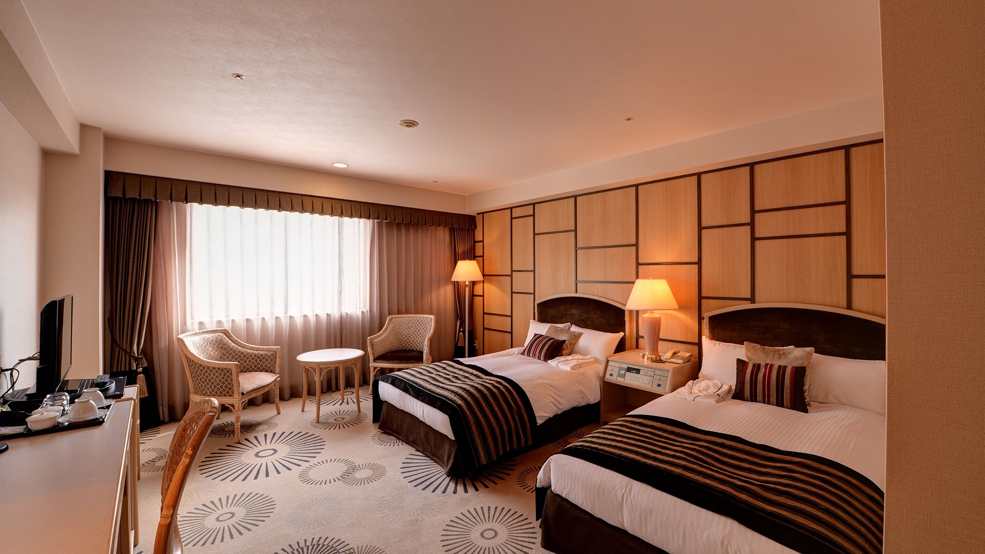* Kamar Twin (31 ~ 36㎡) / Kamar yang diperbarui. Ini memiliki suasana yang bergaya.