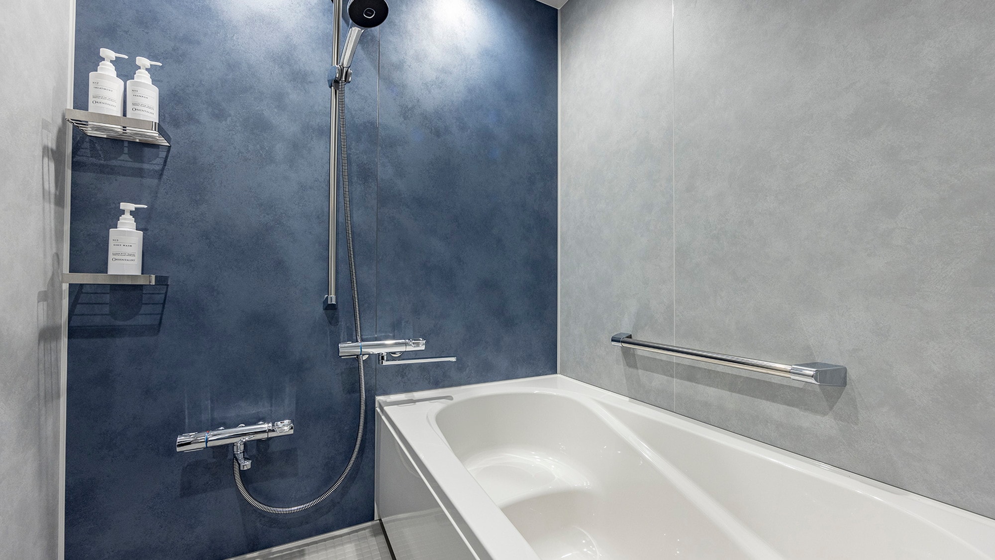 Maran Comfort Deluxe *Bathroom