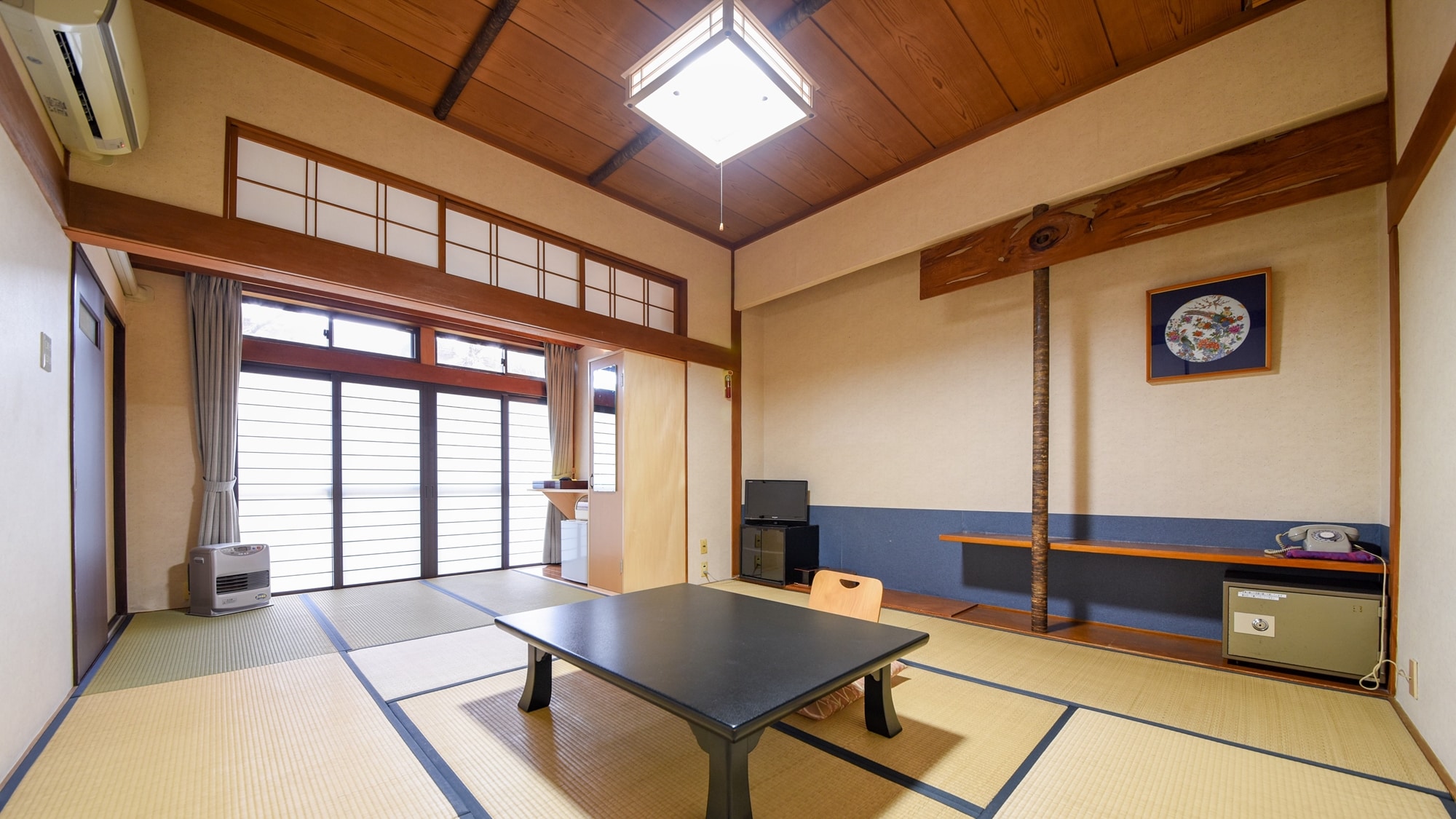 *Japanese-style room selection