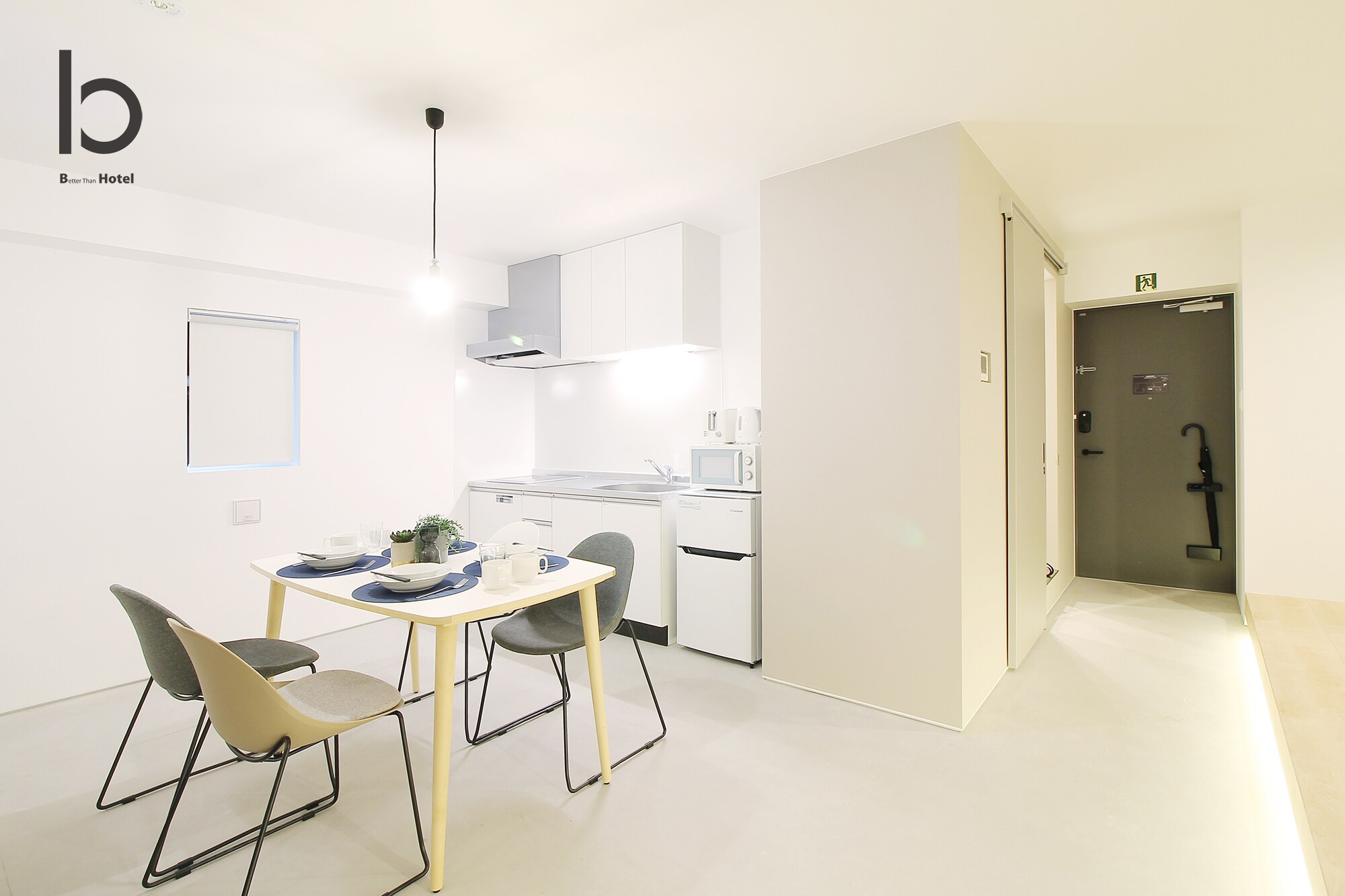Room 02