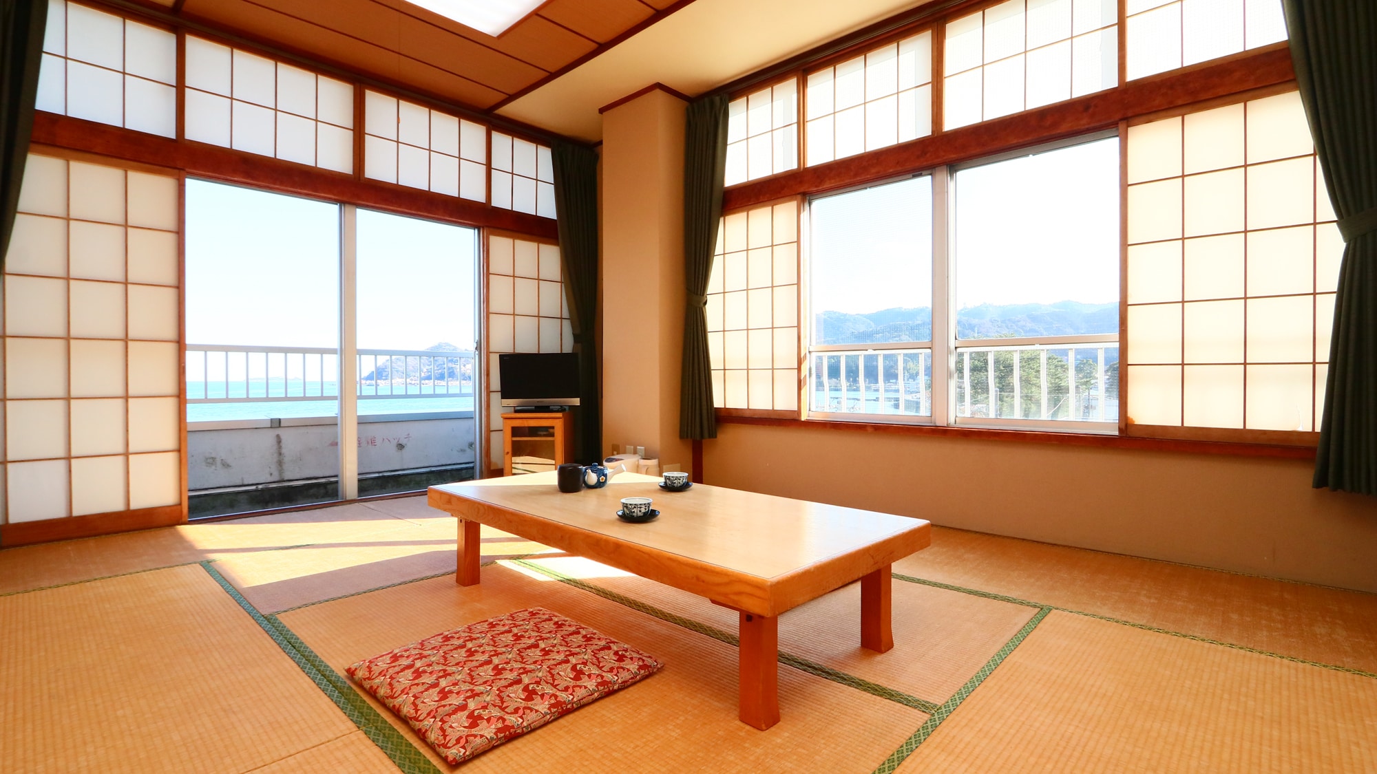 Ocean view Japanese style room★ Up to 4 people will be guided here