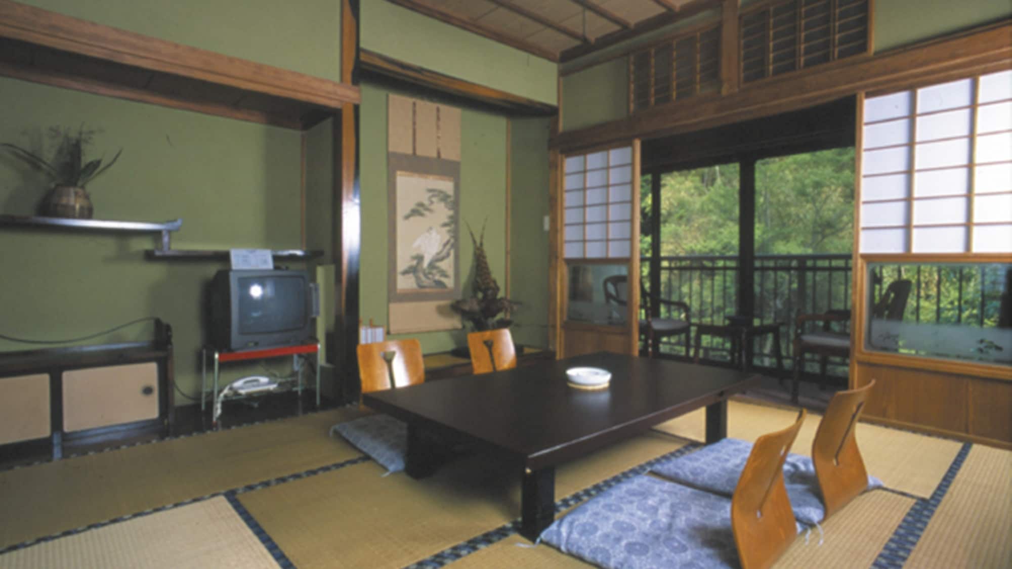 *Example of a room. Full of negative ions. A purely Japanese-style room surrounded by nature.