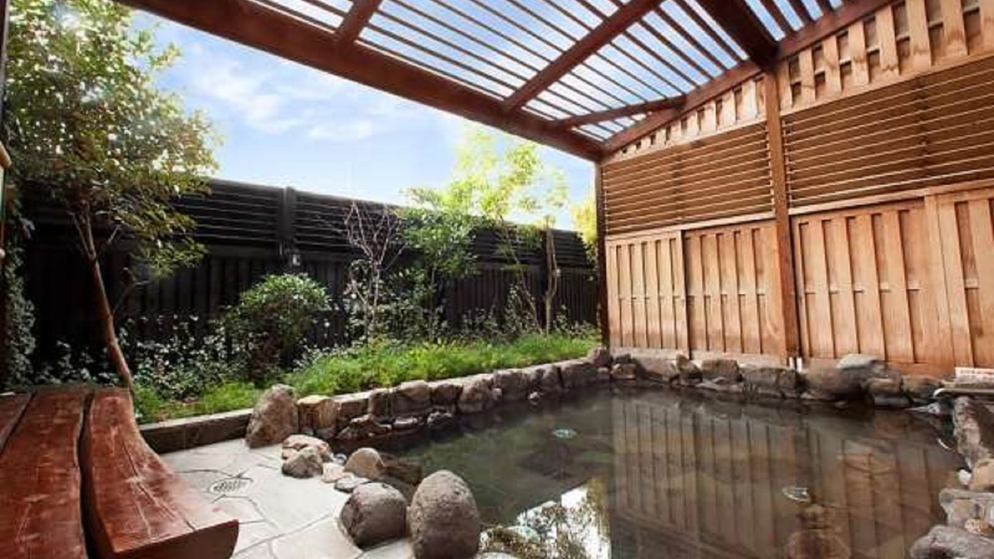 Natural hot spring open-air bath "Hamakaze no Yu"