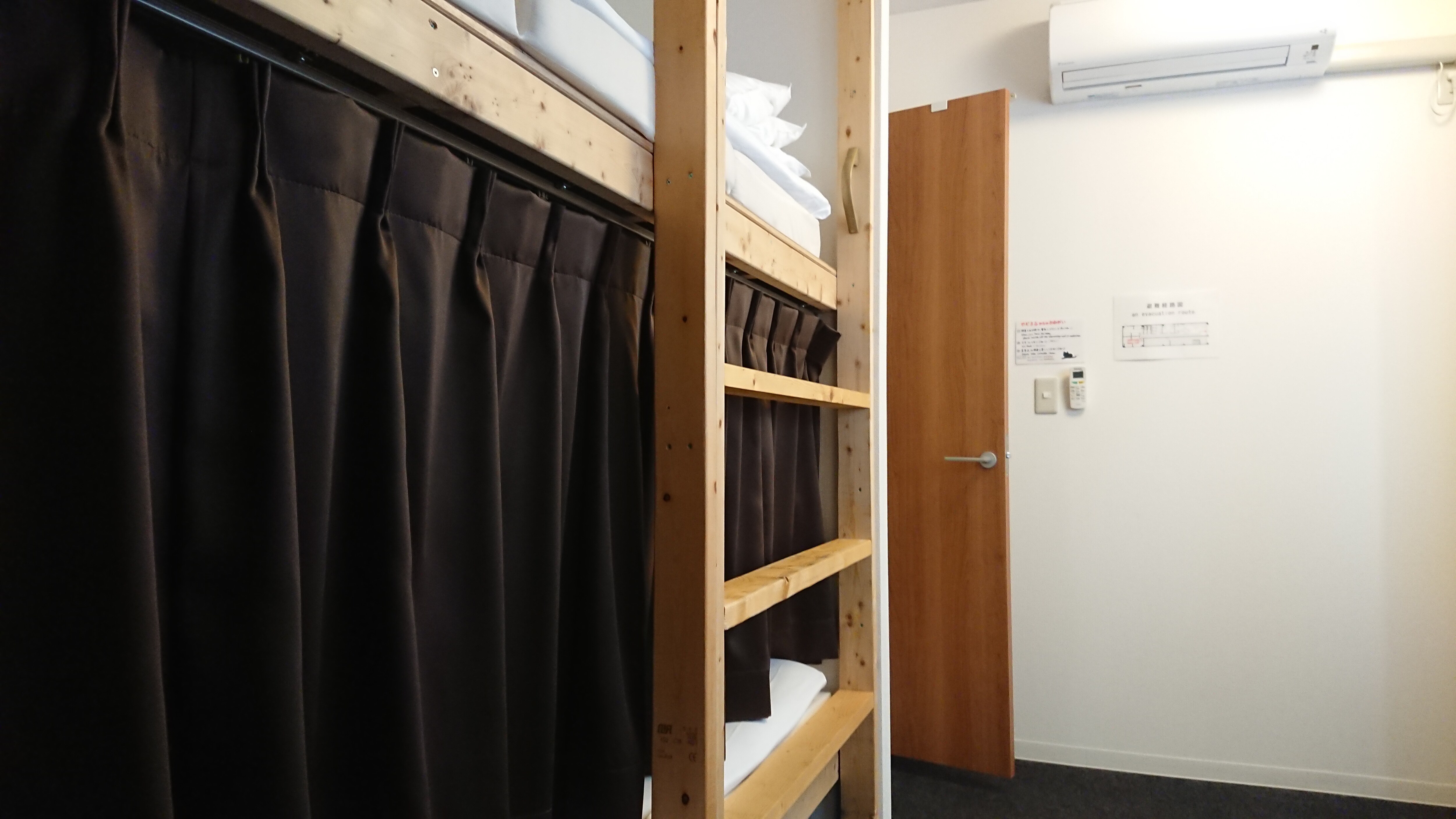 Our proud dormitory room bed③