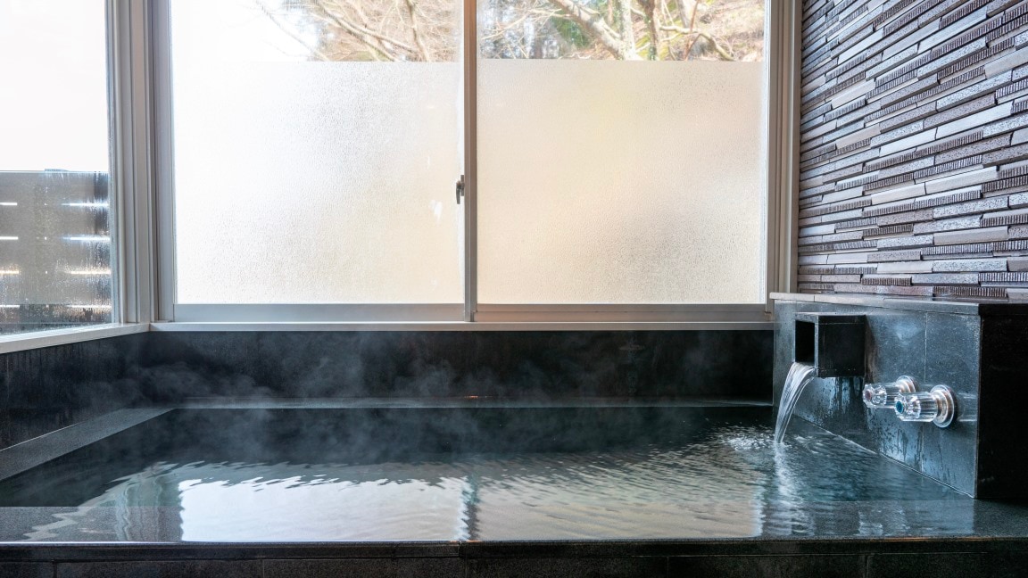 Camellia Indoor Bath