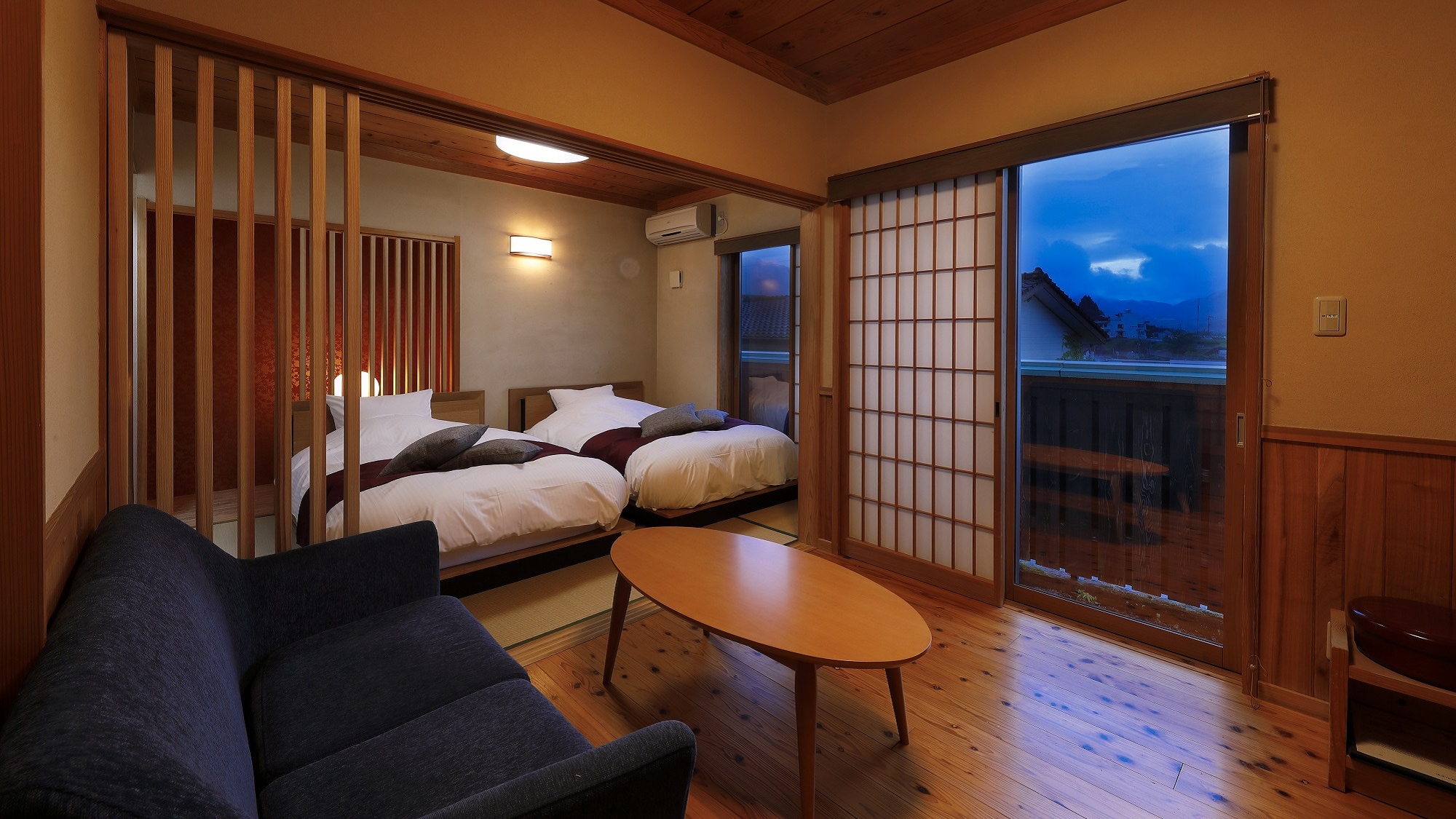A detached Japanese-Western room in a relaxing space [Kaguyama] (twin + 4.5 tatami mats)