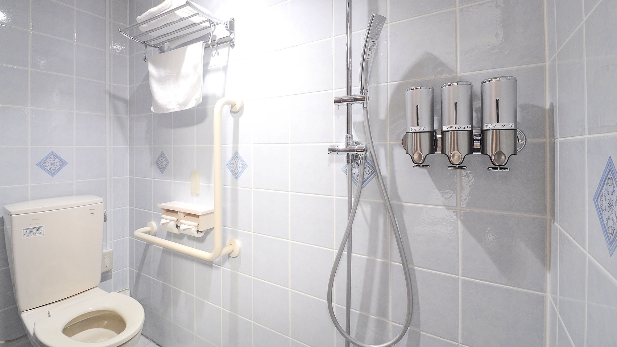 [Twin room] Large shower room