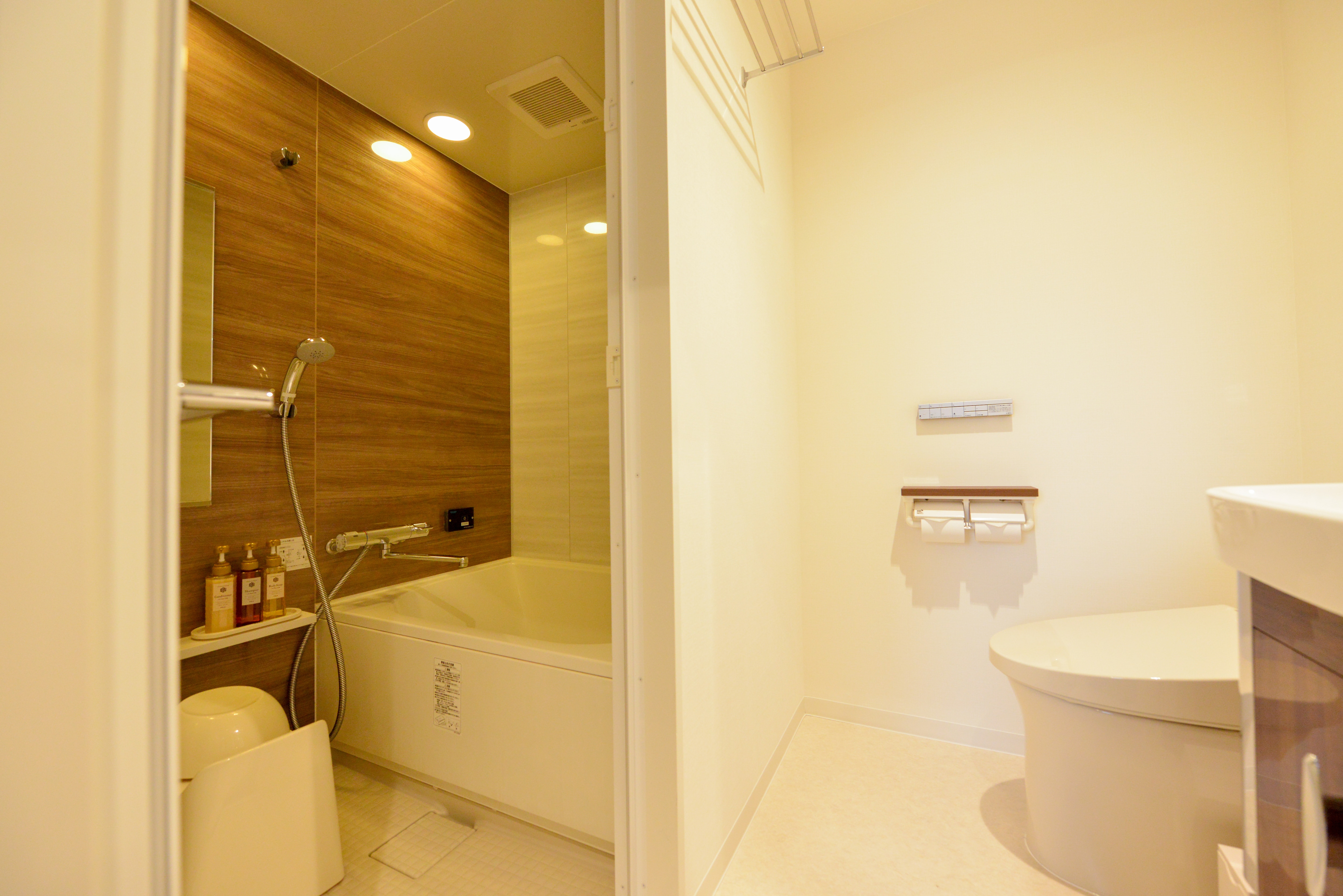 객실 리뉴얼 더블(욕실)