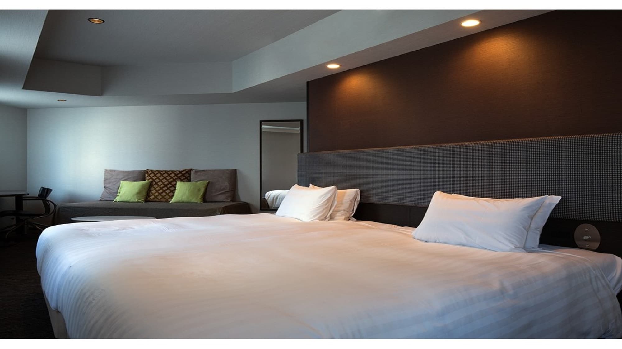 Twin rooms (all rooms are non-smoking)