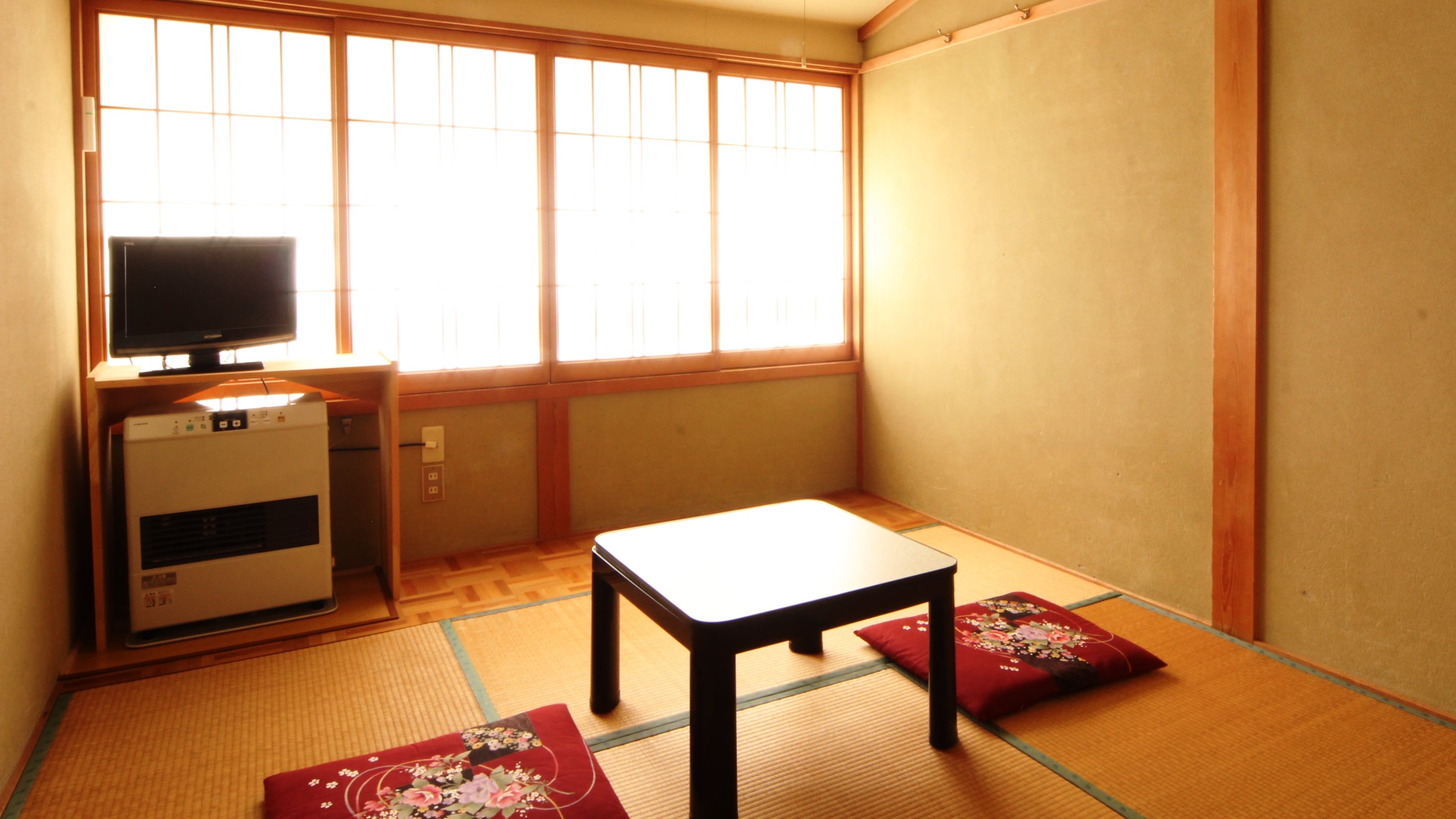 5张榻榻米的日式房间★适合单人旅行者和情侣。