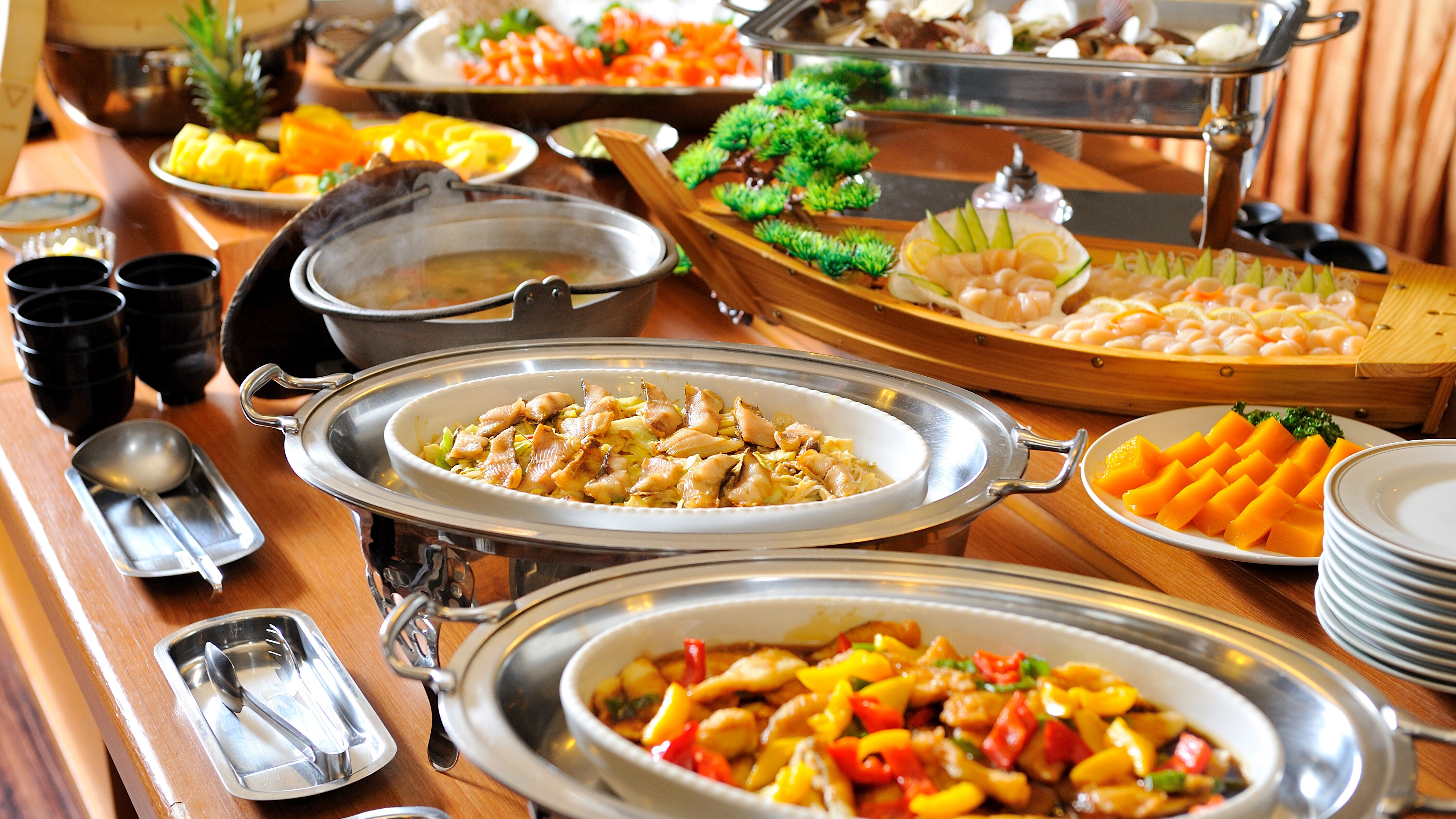 Image of a buffet breakfast