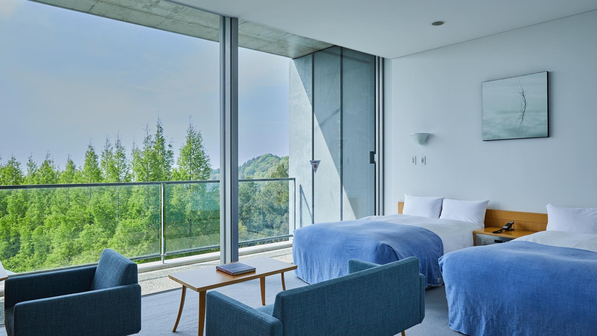 ห้องสวีท 4 ห้องนอนพร้อมวิวทะเล