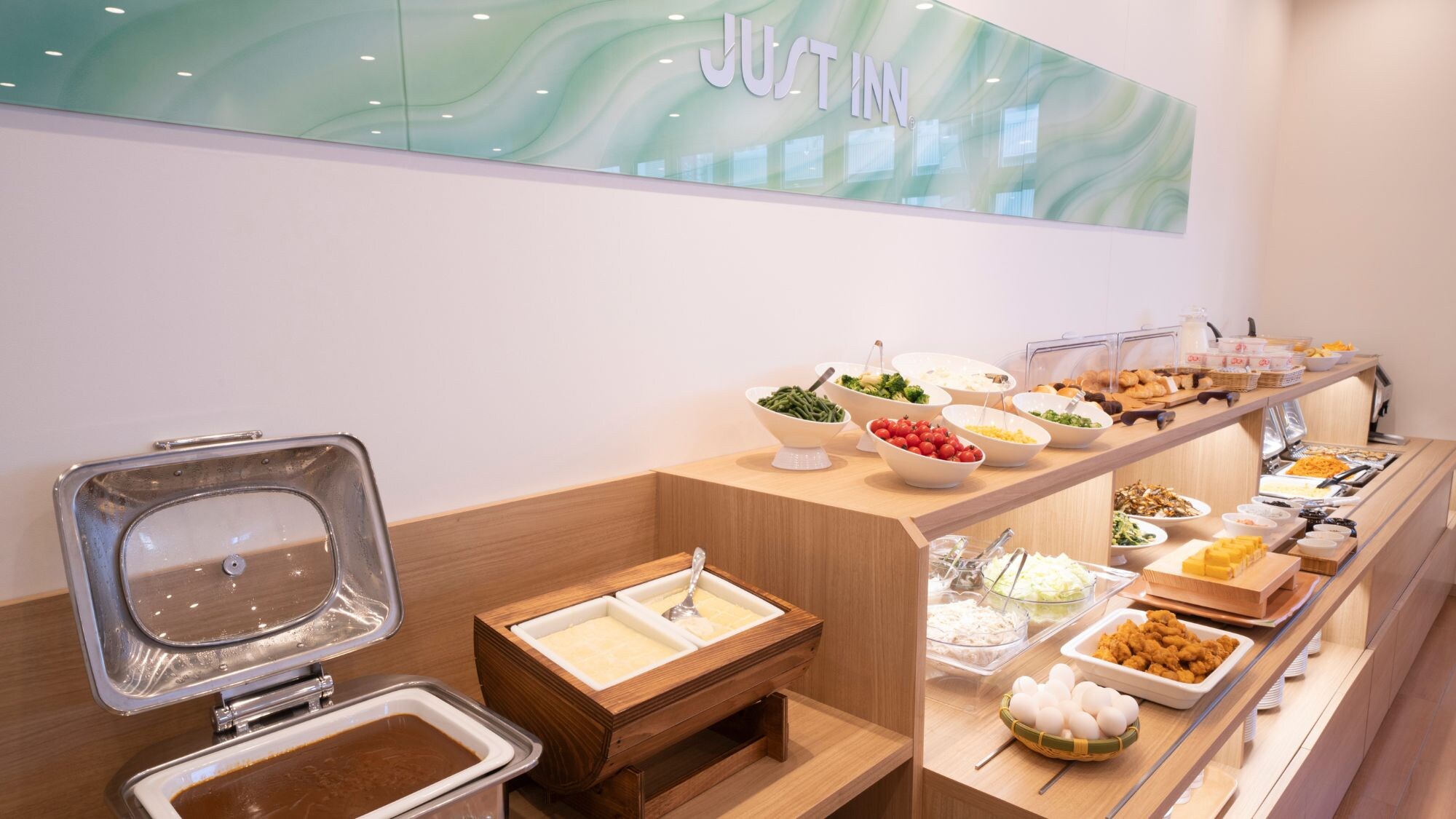 ◆ 아침 식사 뷔페 | 단골 메뉴는 물론, 향토 메시도 준비