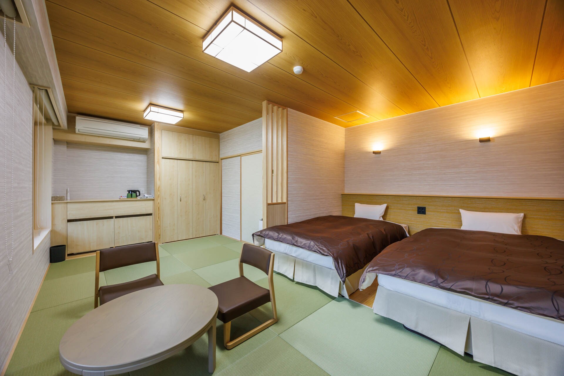Main building Japanese-Western style room