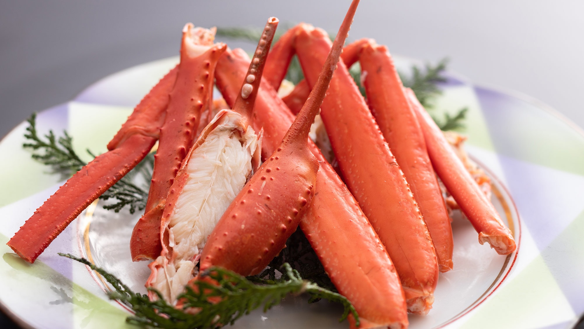 Boiled Kasumi crab (red snow crab)