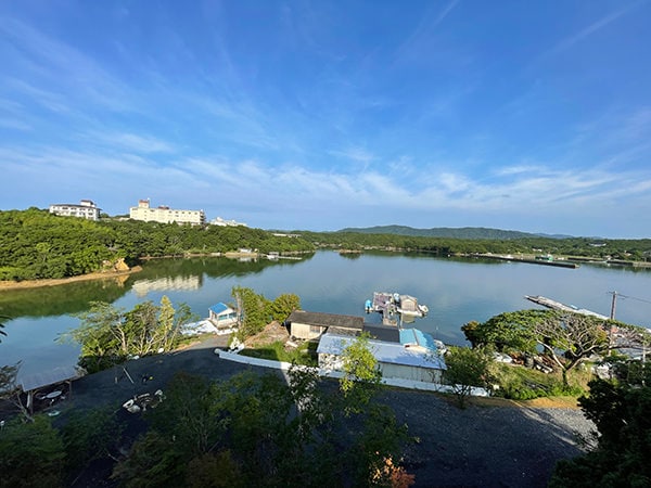Newly opened in 2022! Ago Bay, which spreads out from the site behind the hotel, is one of Japan's most representative ria coastlines.