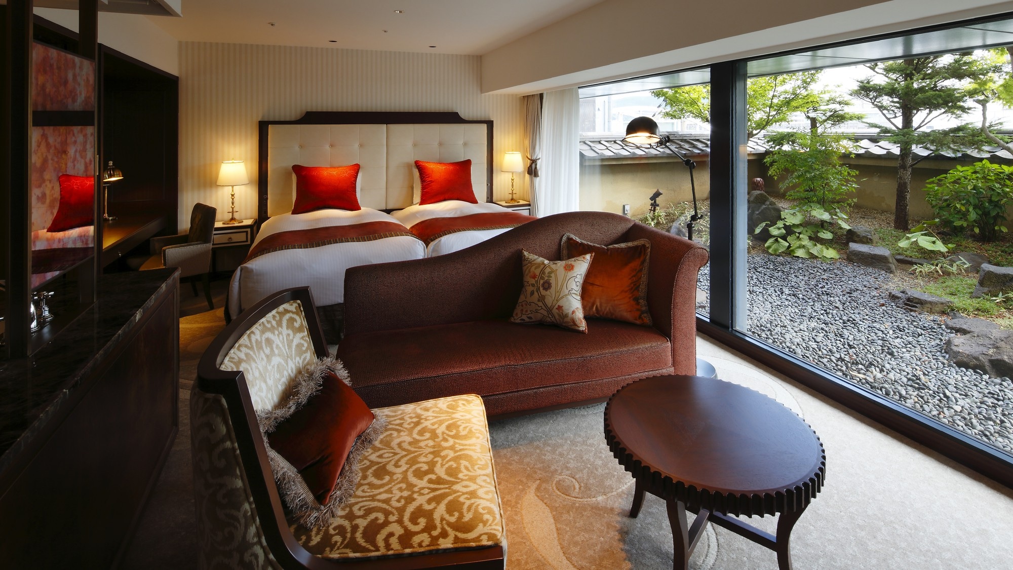 Garden Junior Suite Image