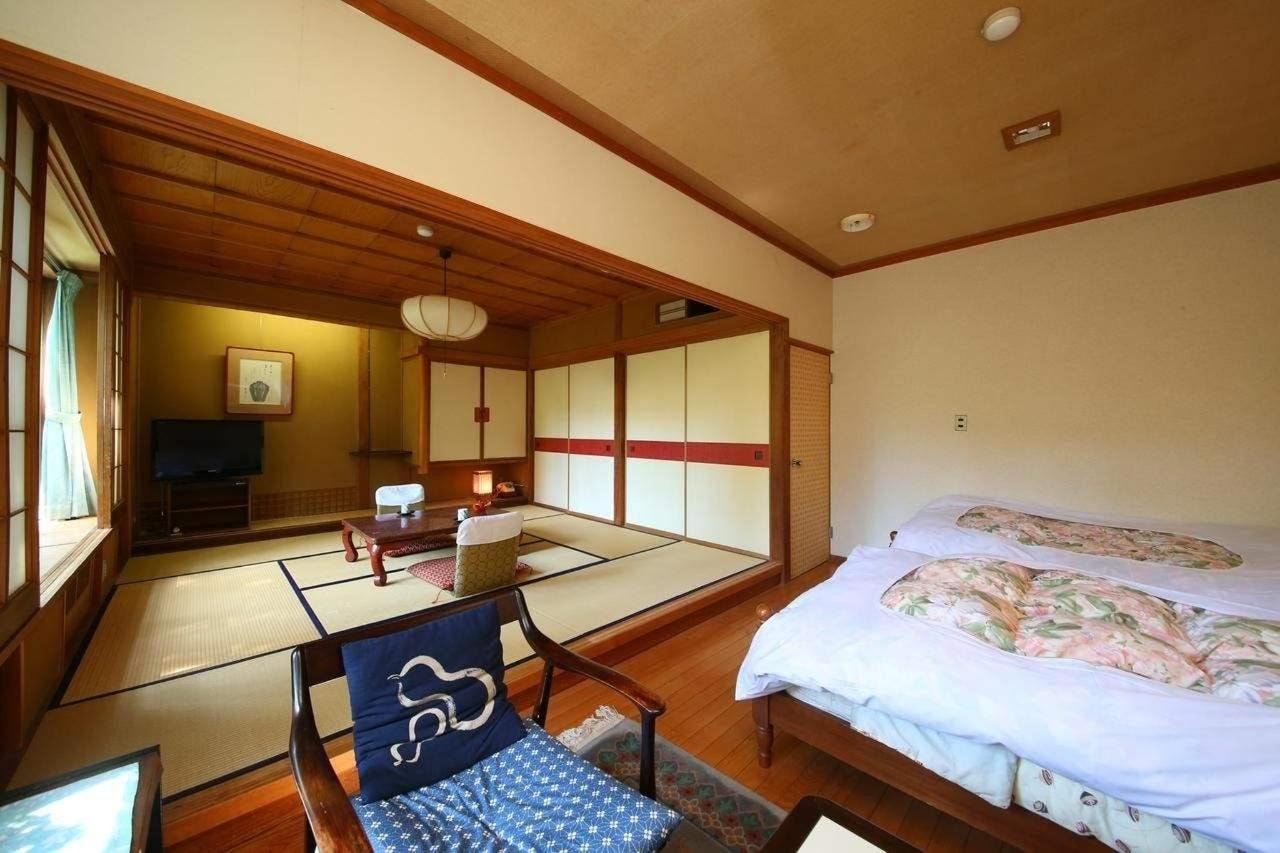Room 1