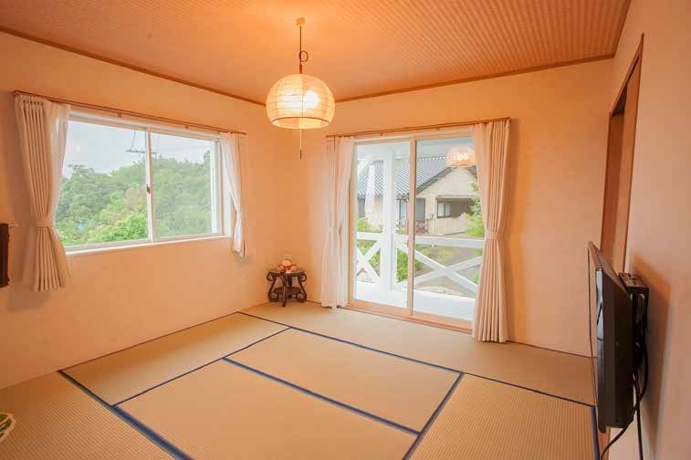 Japanese-style room