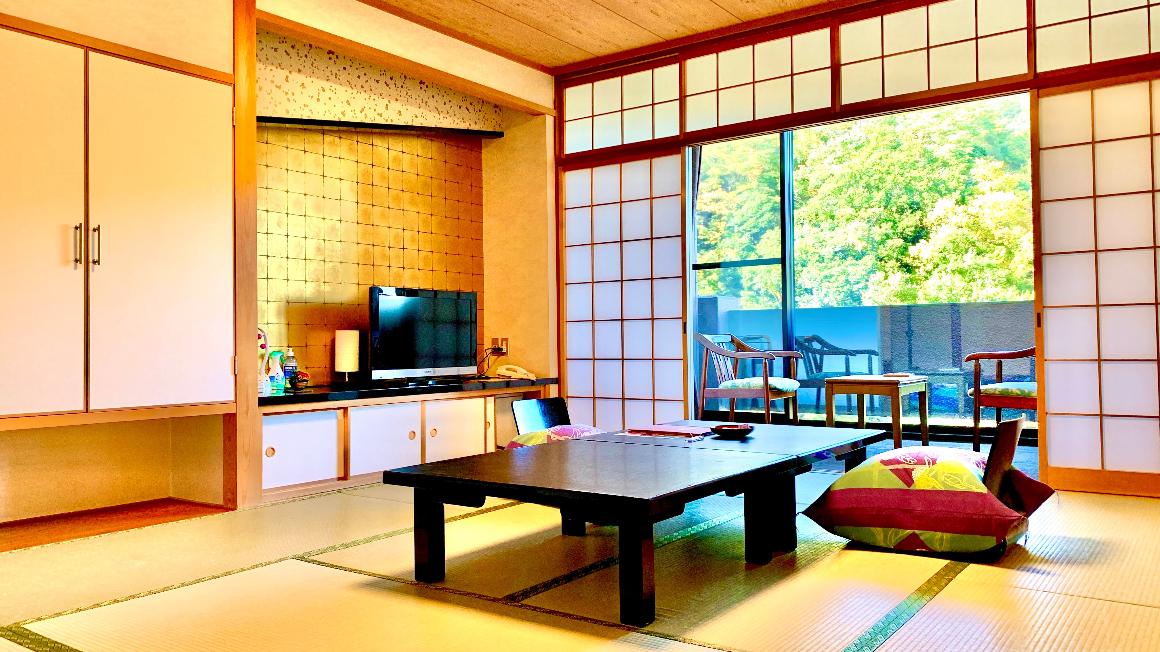 Japanese-style room standard type (10 tatami mats)