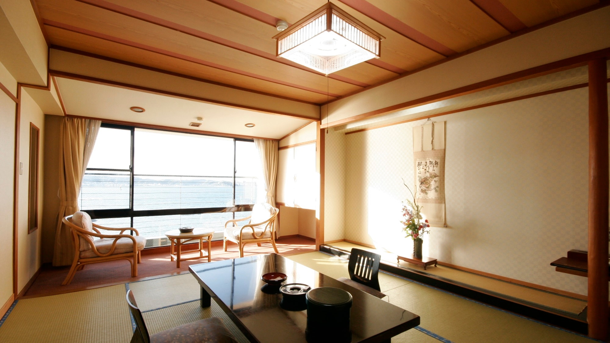 *Japanese-style room