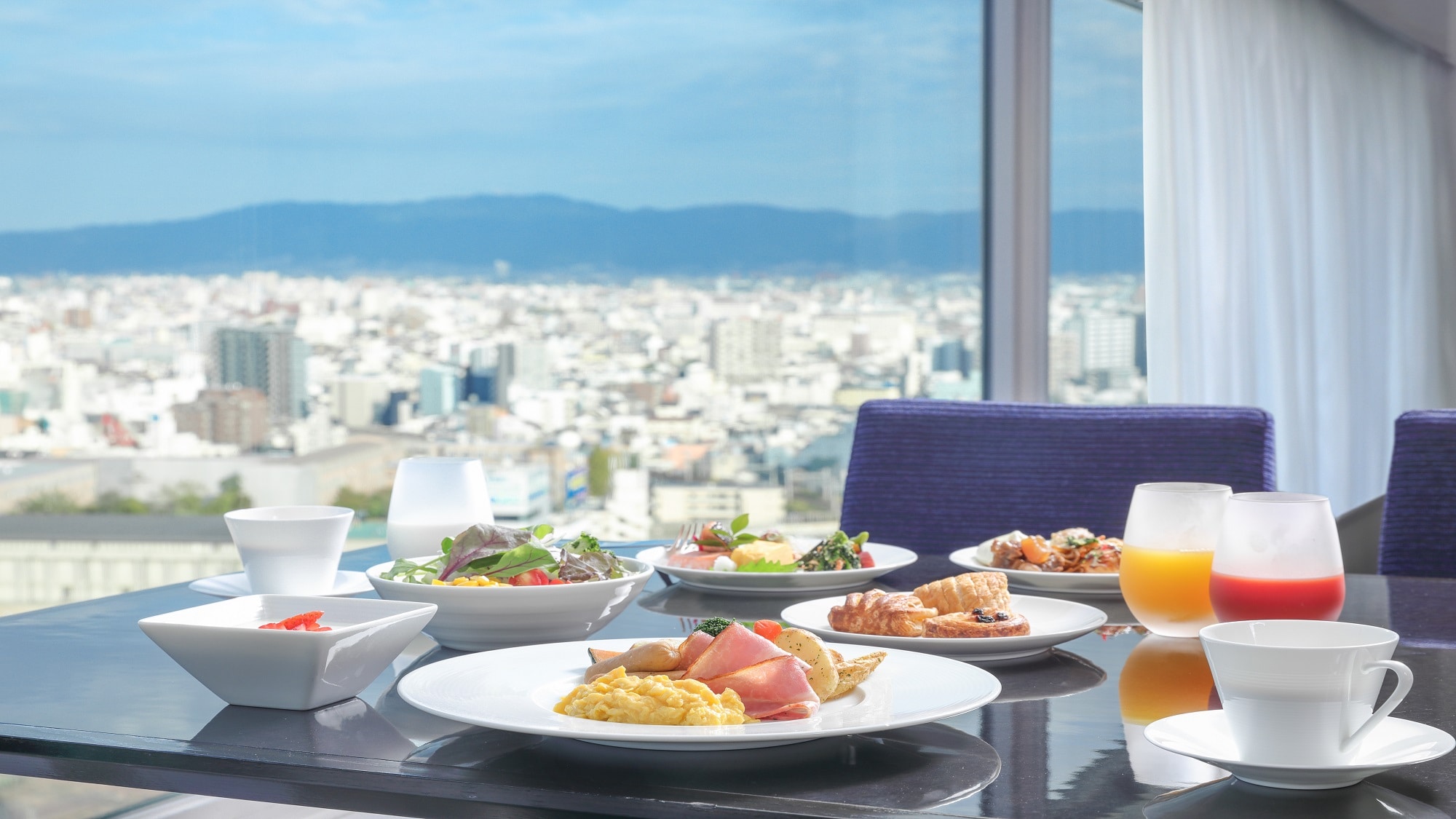 [頂樓（17樓）Sky Restaurant Etoile] 自助早餐（圖片僅供參考）