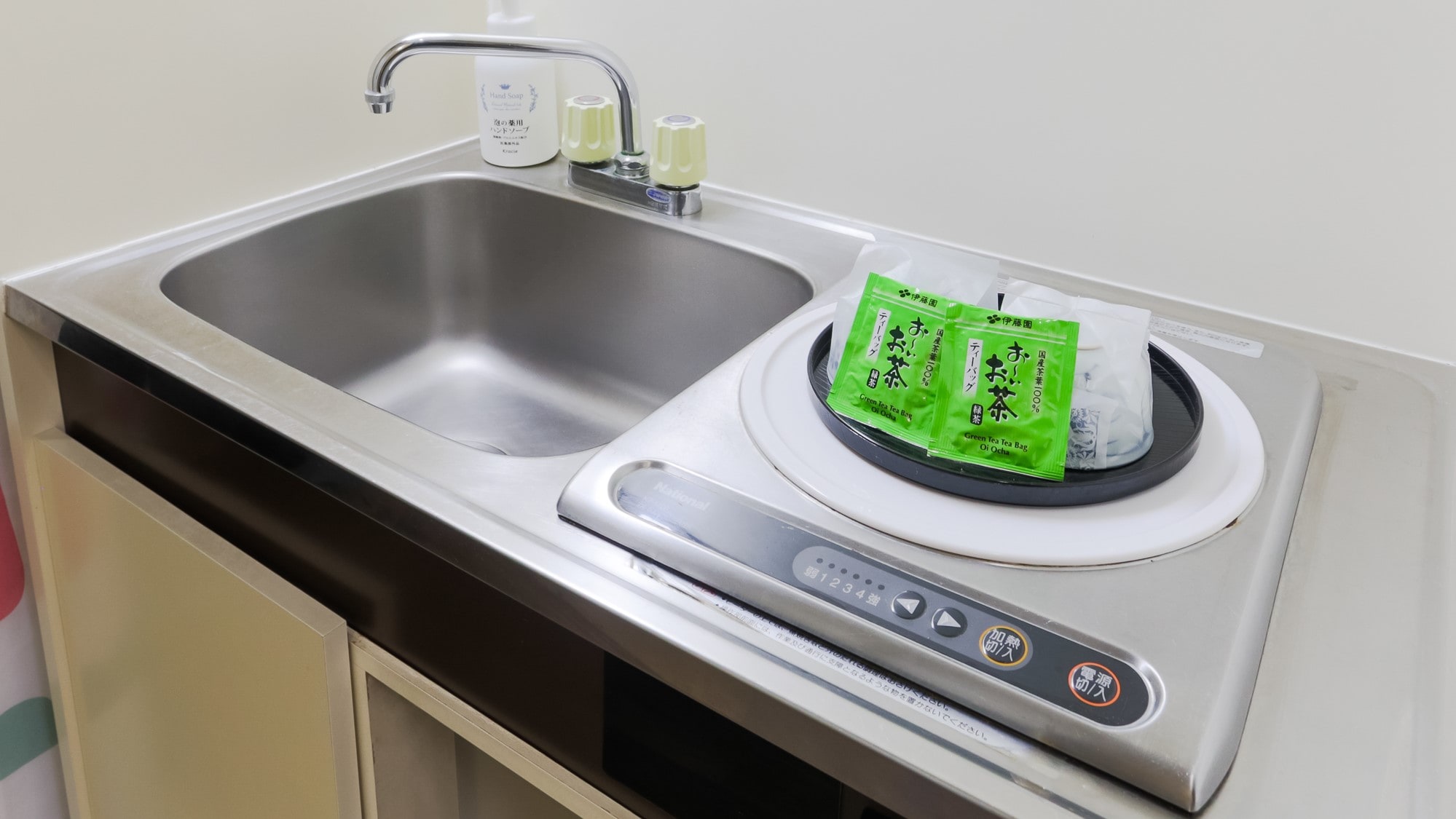 Hanya bangunan utama yang memiliki dapur mini.