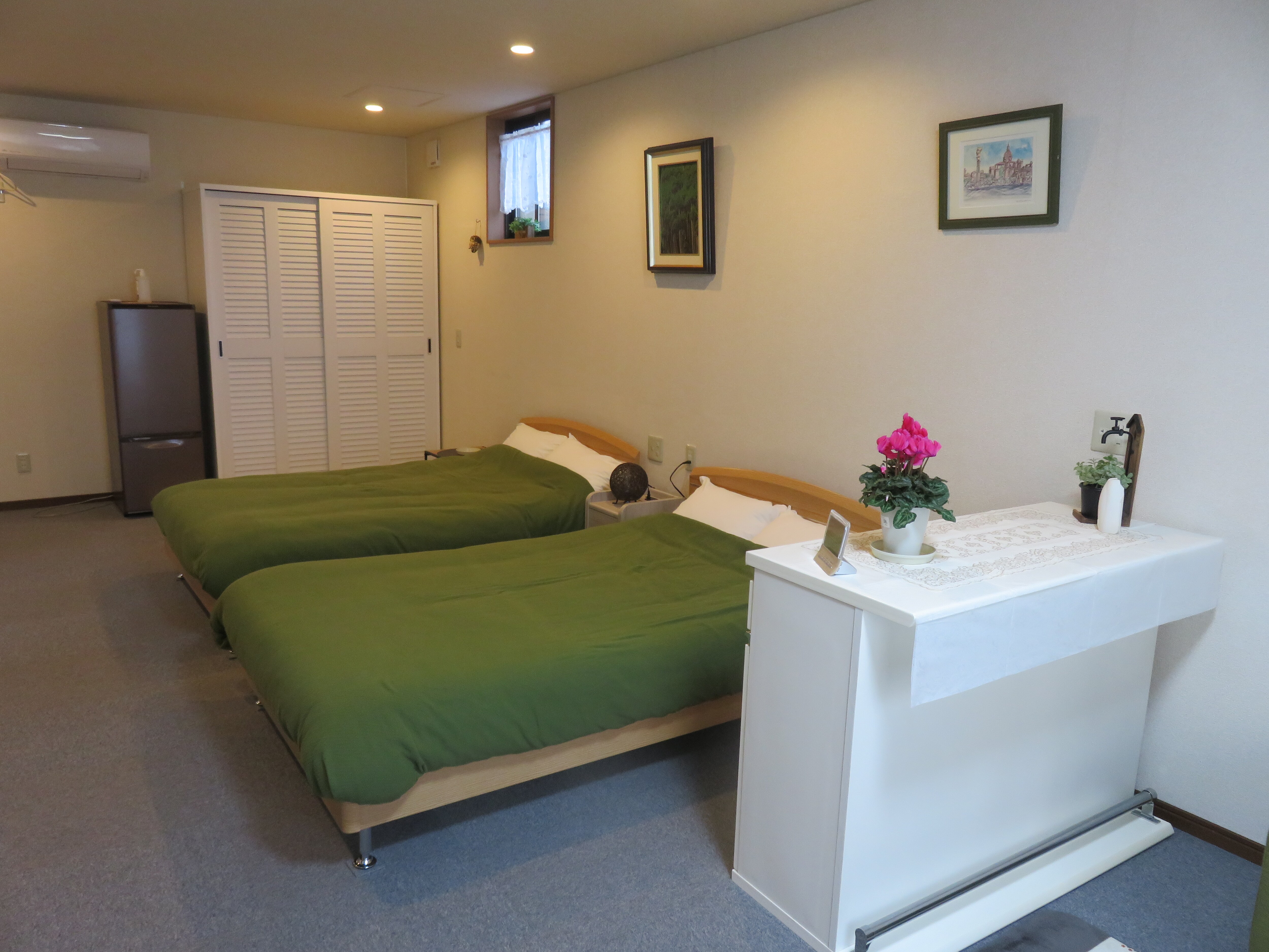 Futababashi Sanso R Building Living room and first bedroom