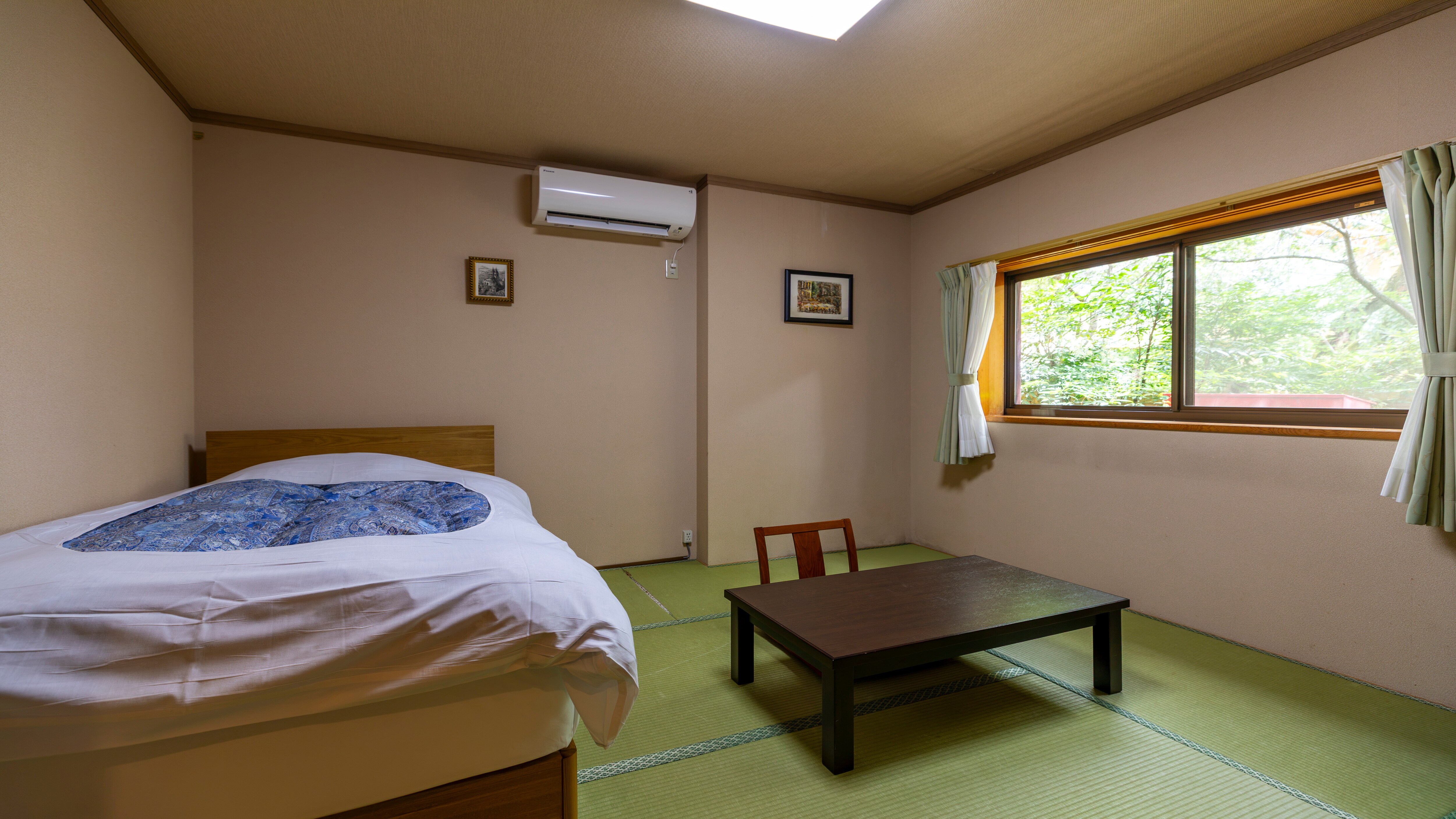 [Standard 1st Floor - A] Japanese-style room (8 tatami mats) Bedroom - 22㎡