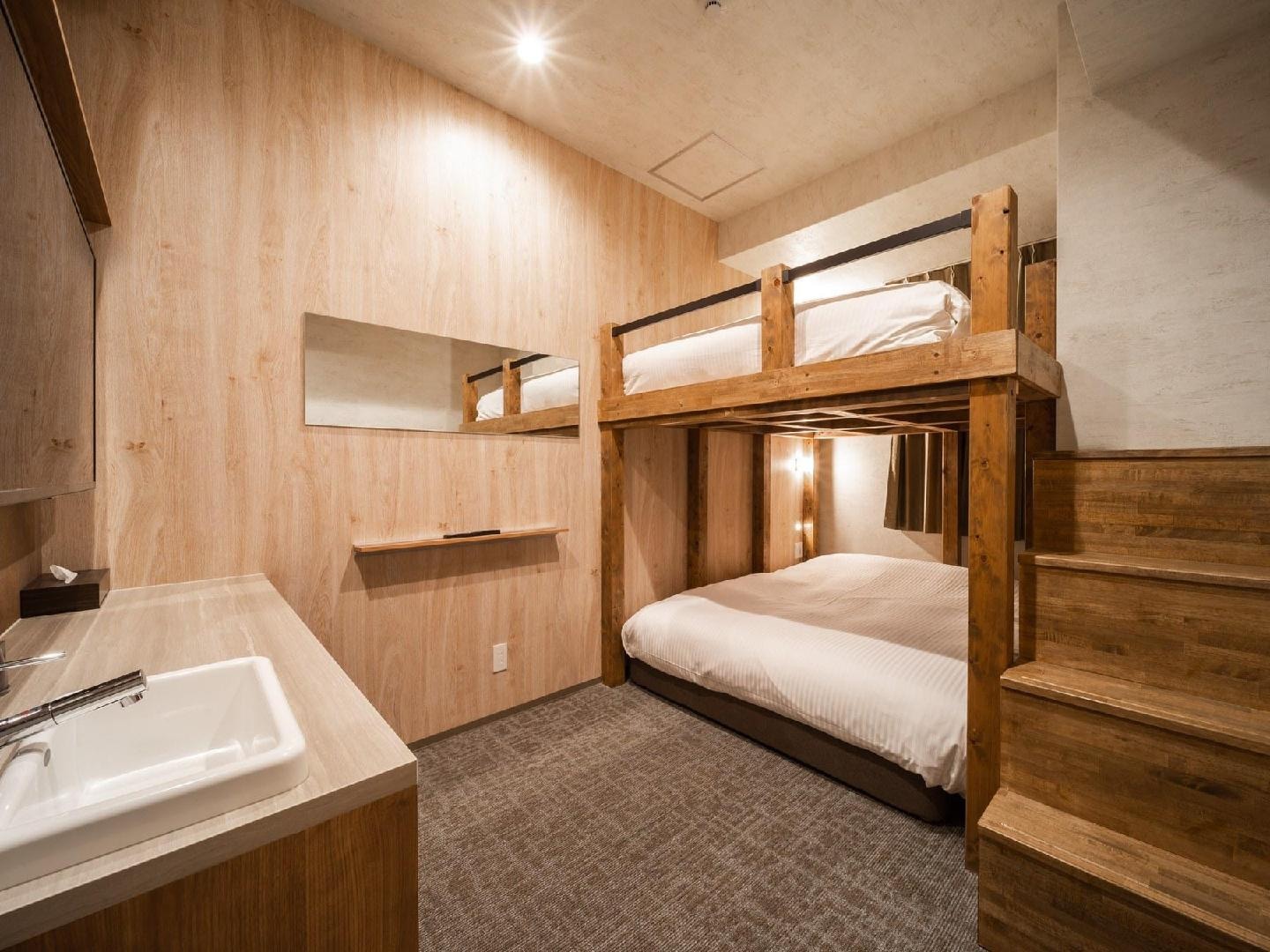 Quad Room C