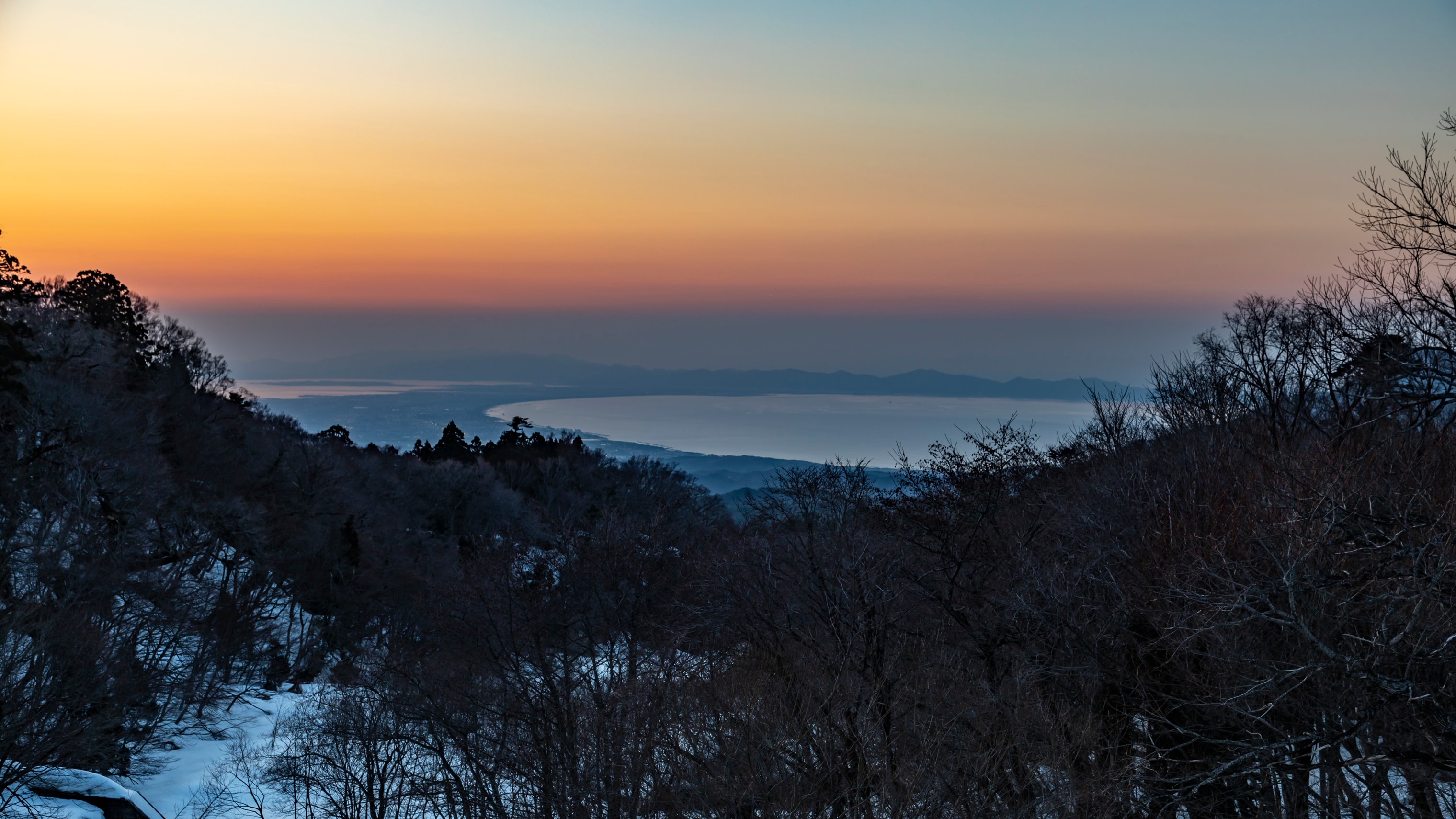 Surroundings and scenery