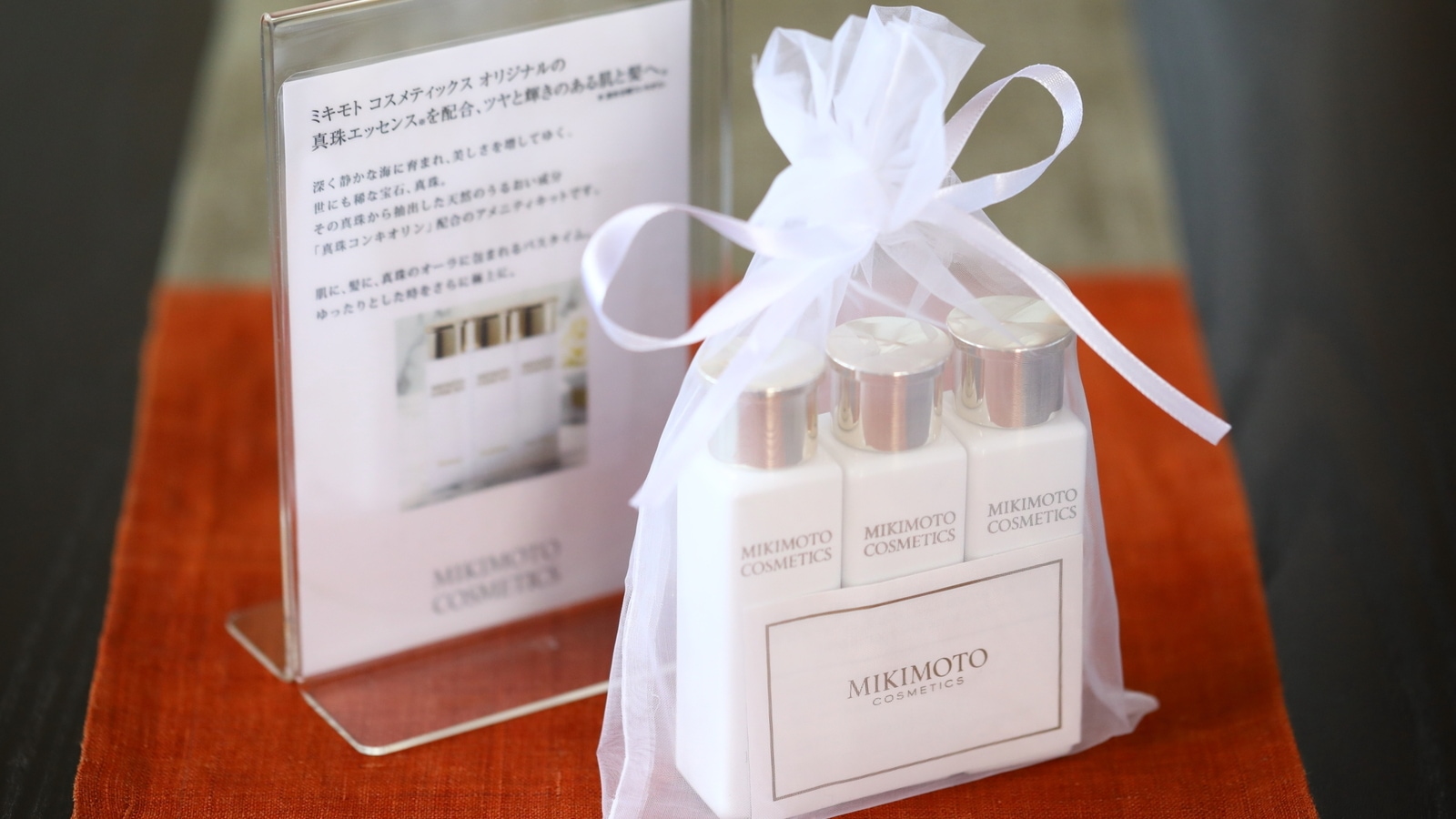 ★ Service to guests (female) staying at Hana no Wing