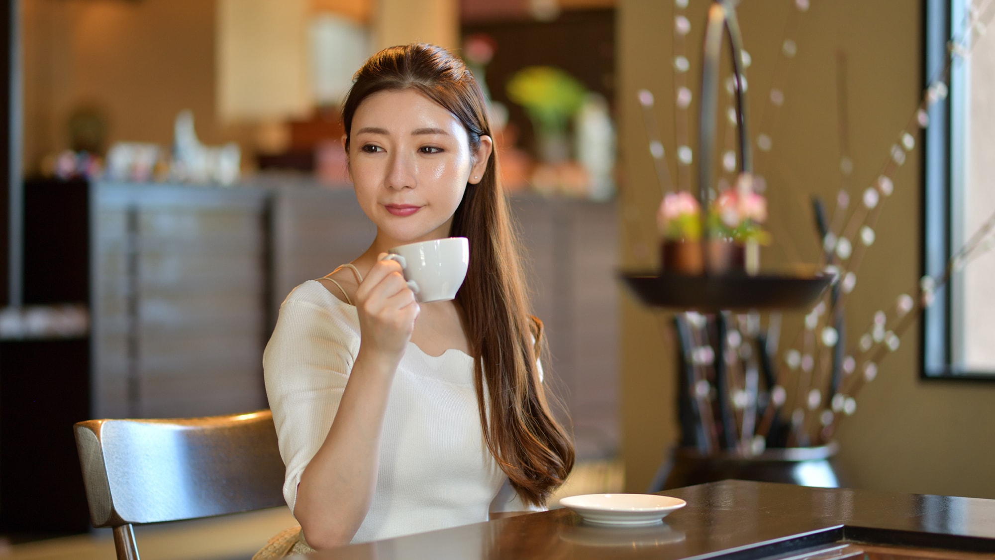 [Cafe] There is also a cafe where you can stop by on your way back from worship. Feel free to relax and unwind.