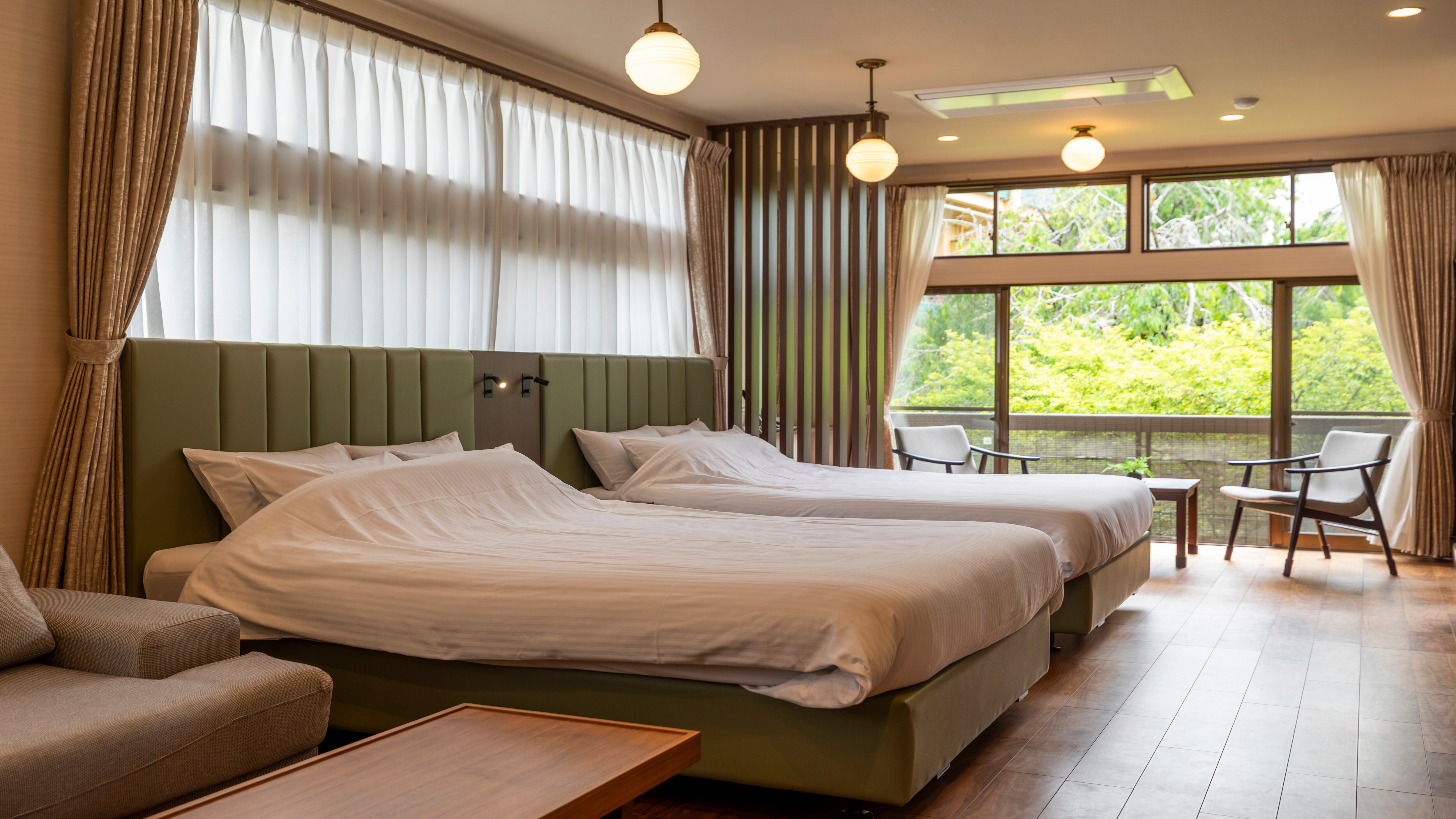 [Suite Room 2nd Floor - J] Western-style twin bedroom - 45㎡