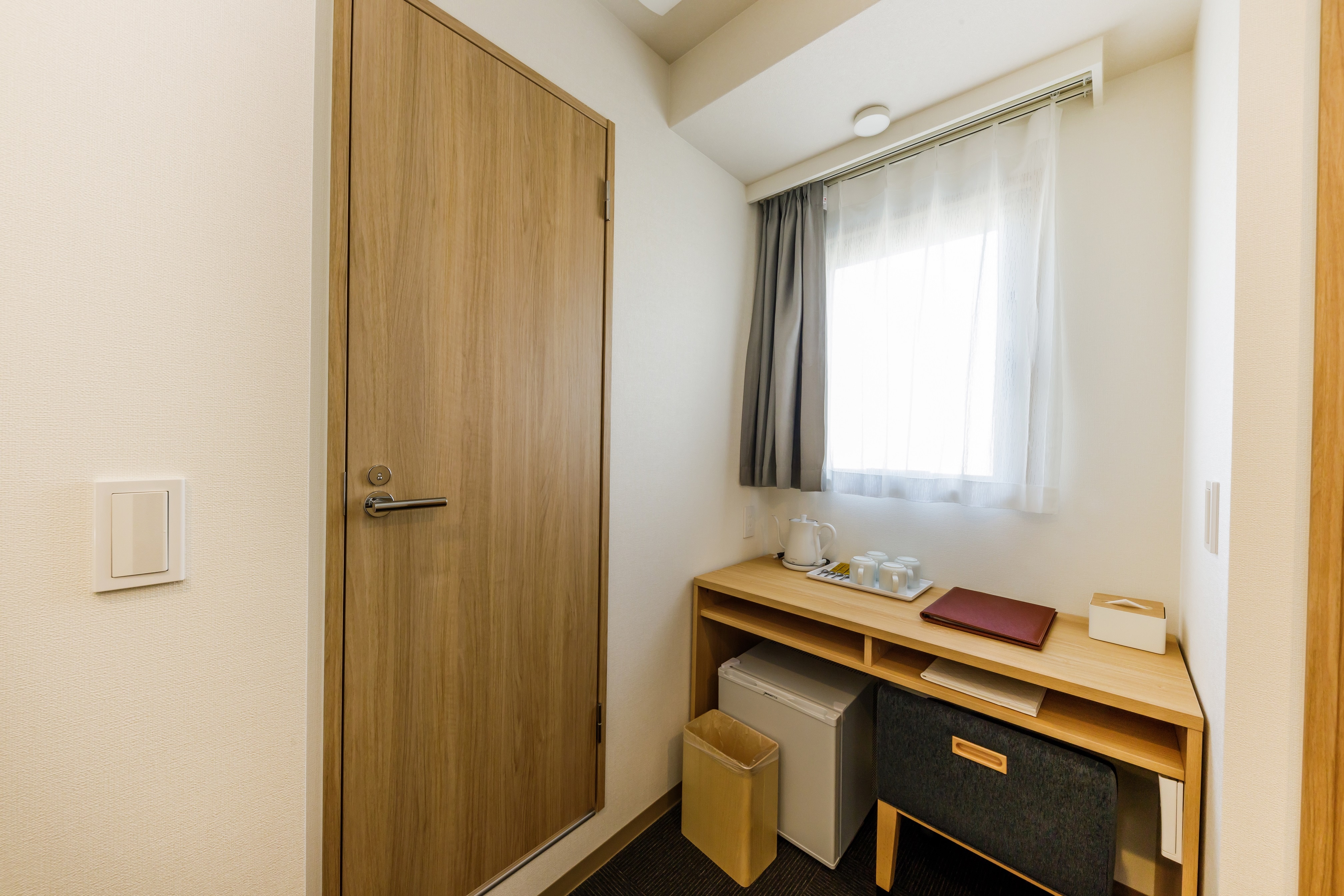 Twin Room Desk
