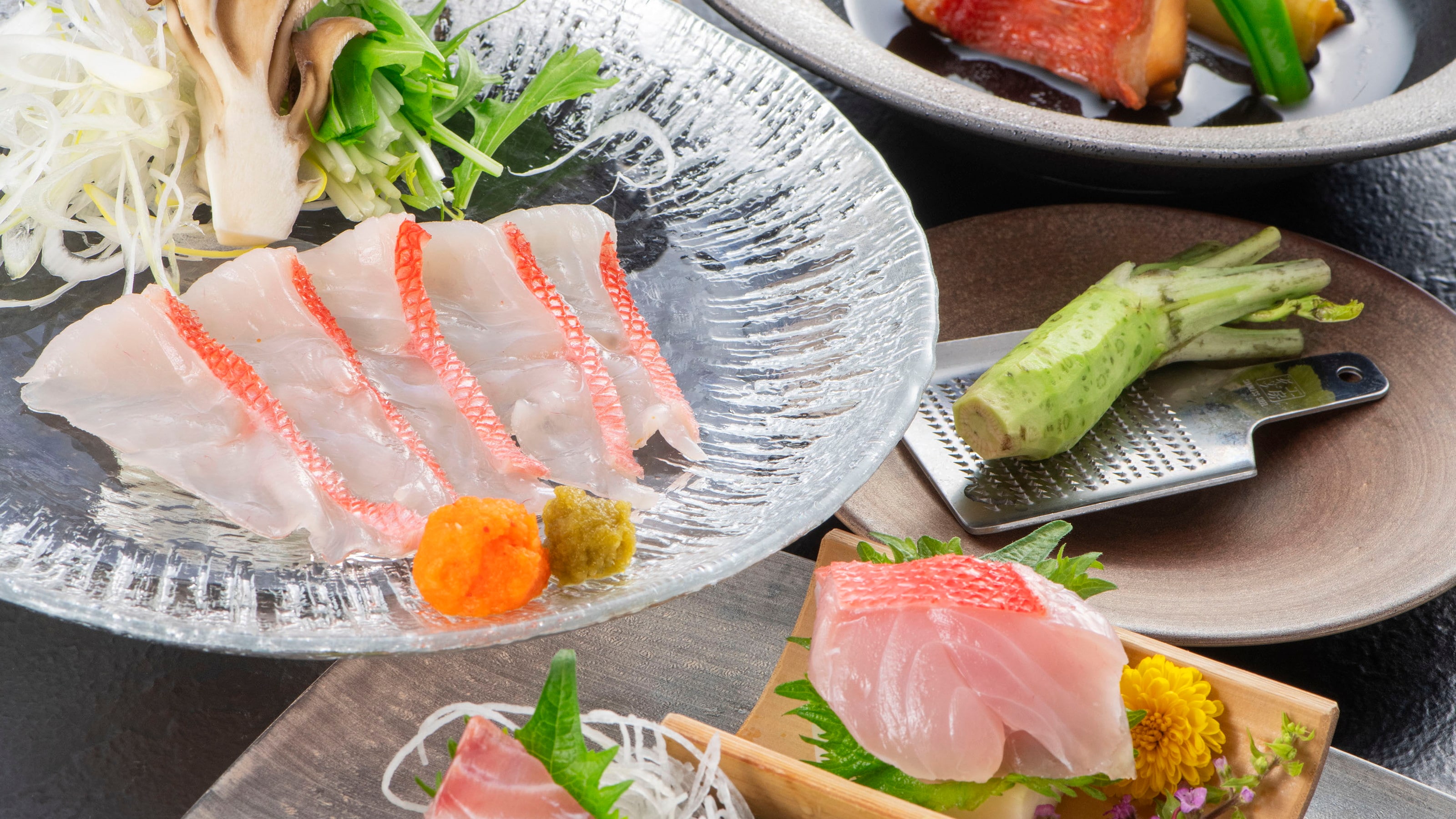 Shabu-shabu with red snapper. The red snapper chazuke and porridge at the end are excellent.