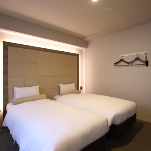 Twin room (recommended for couples and friends ♪)