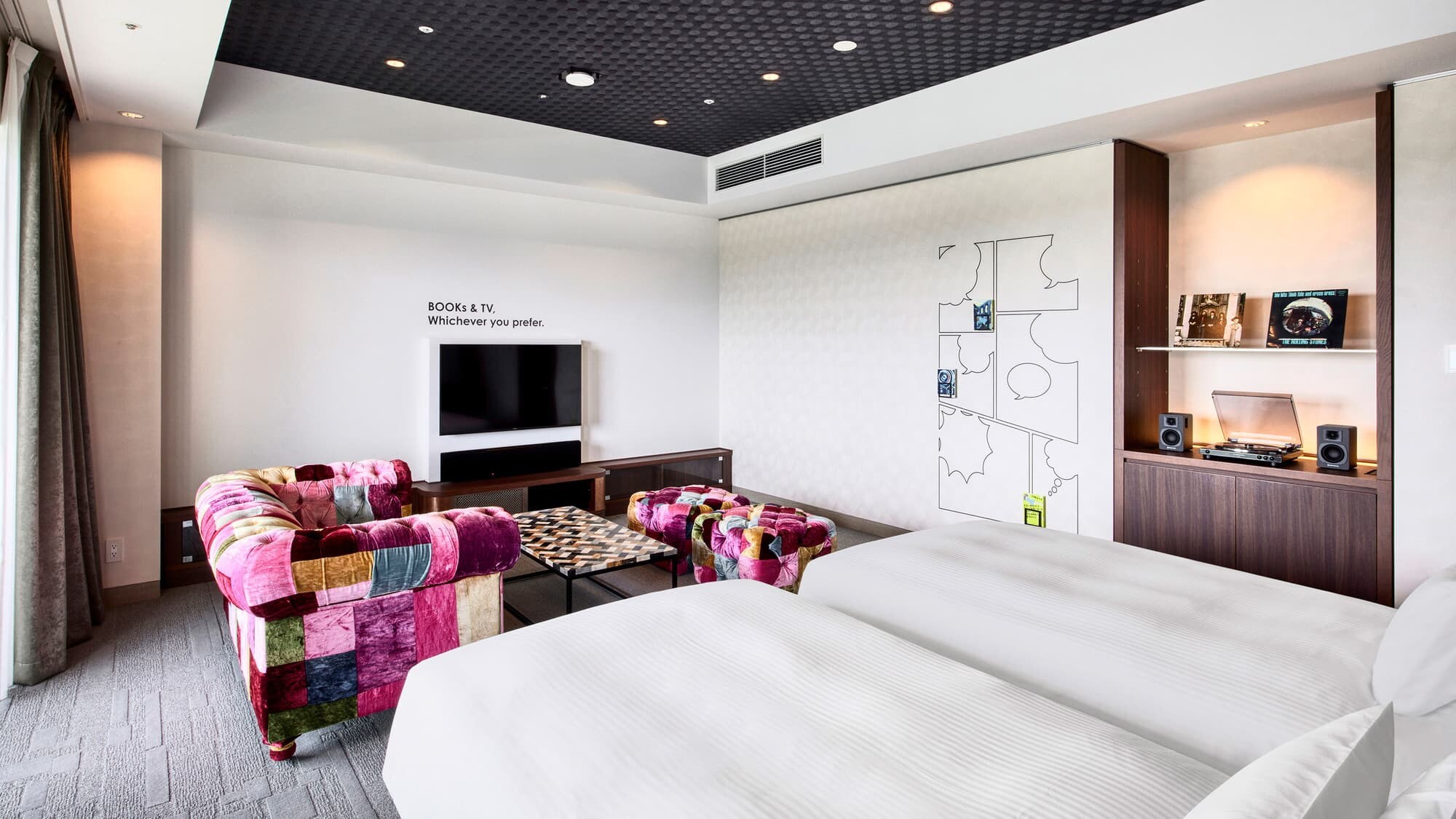 Phòng Junior Suite dành cho gia đình | 62 m² / Sức chứa: 6 người / 2 giường đơn (rộng 122 cm), 2 giường phụ (rộng 103 cm)