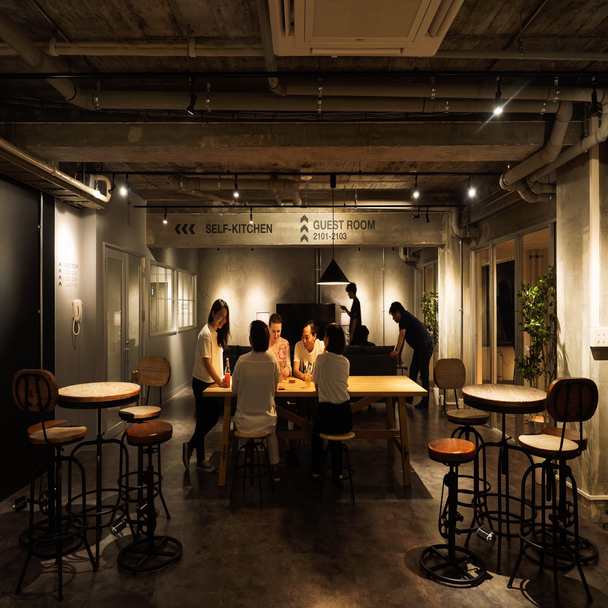 [Facilities in the building] Shared living room (KEY1)