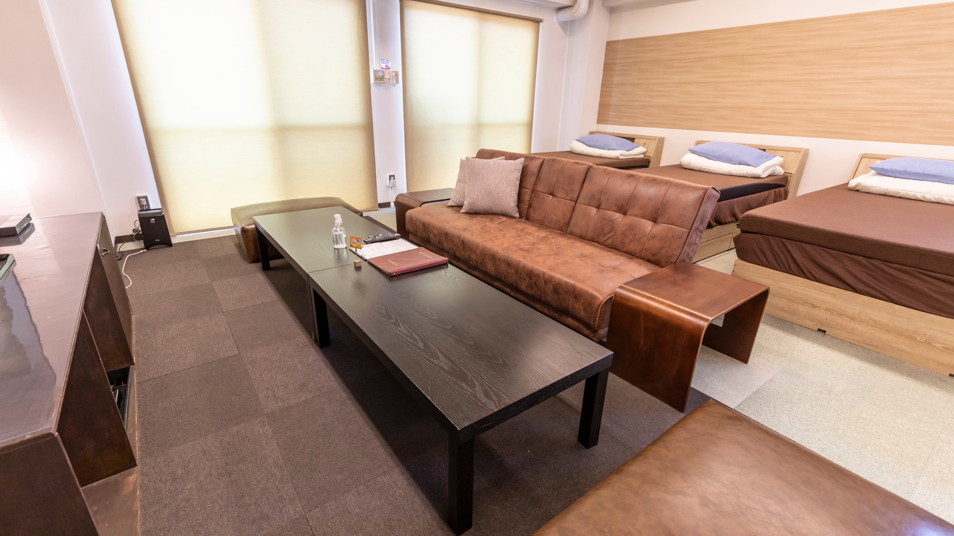 [Non-smoking] Family room for 1 to 5 people (shared bathroom and toilet)