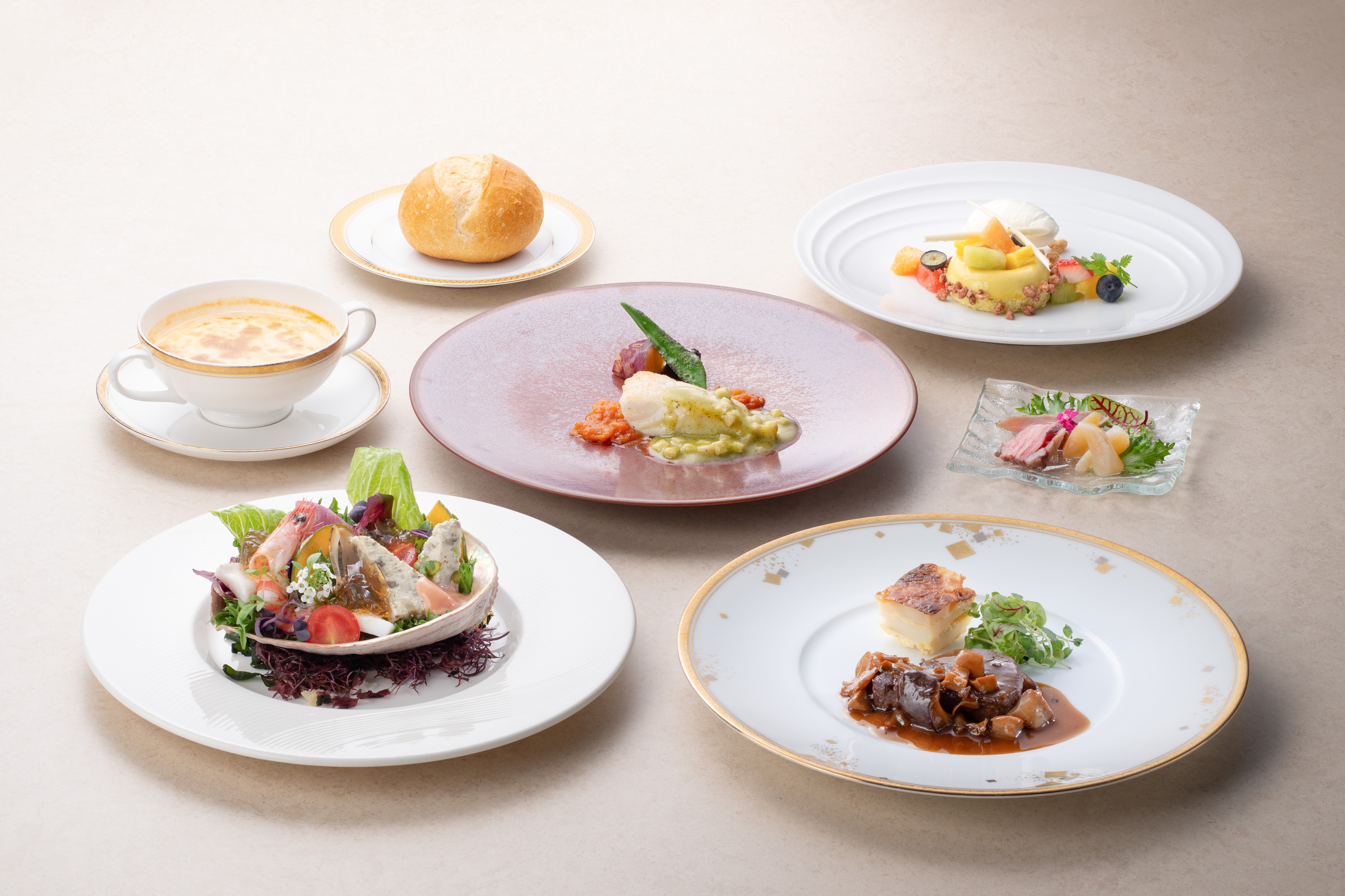 French seafood restaurant "Uruwashi" (April 2025 - March 2026)