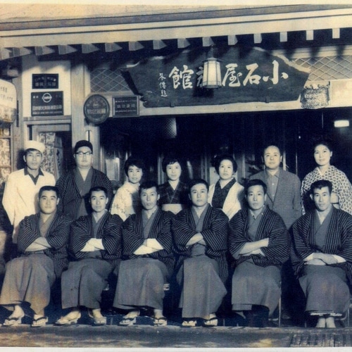 건축 90년의 여관을 리노베이션