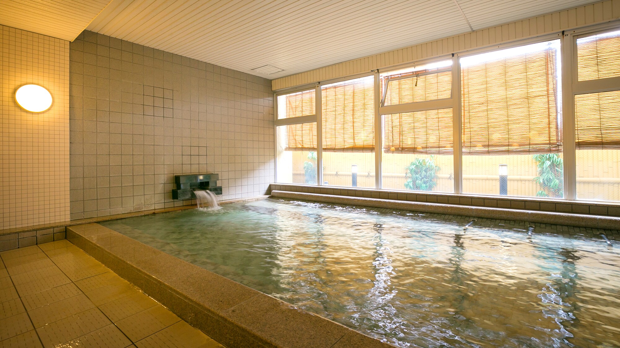 ■ Large communal bath (women's bath) ■ Relax your legs and hands ♪