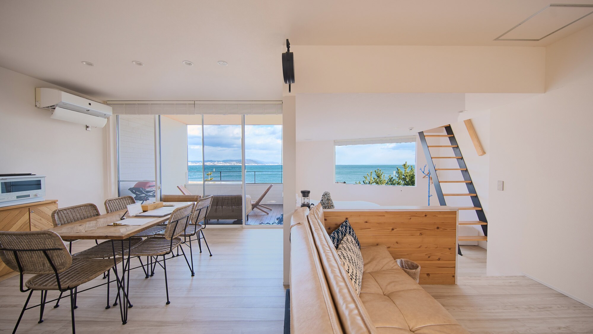 Full view of the room and view from inside