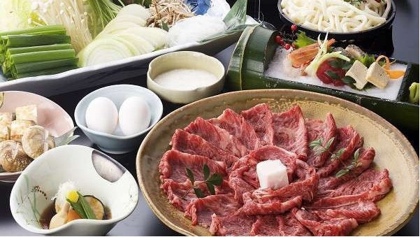 Thưởng thức lẩu sukiyaki bò Okayama Wagyu với món warishita tự làm của nhà trọ chúng tôi♪