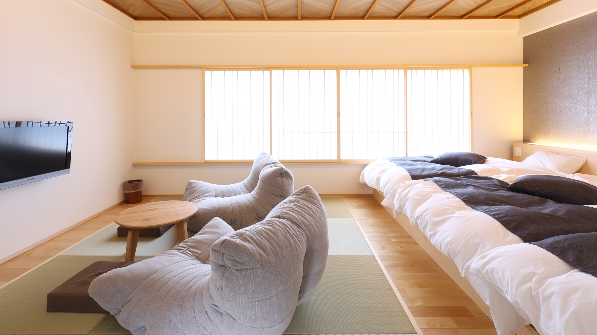本館 日西式房間 6張榻榻米+床