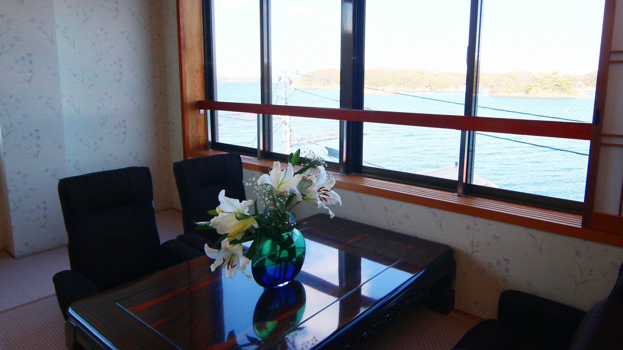 [Special room] A Japanese-style room with 8 tatami mats, a Western-style room and a twin bedroom to create a special time for your guests.