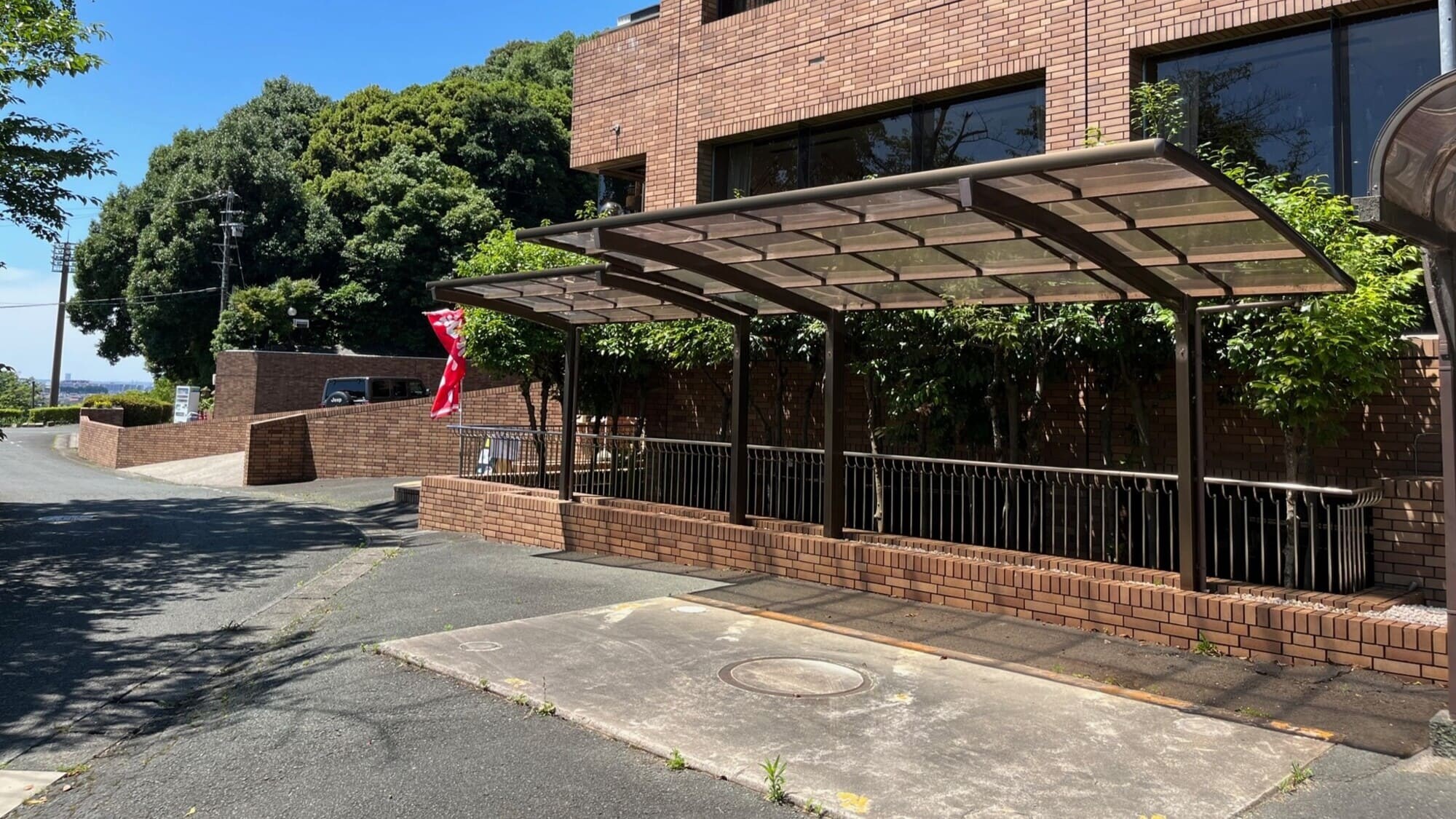 ◆Bicycle/motorcycle parking lot