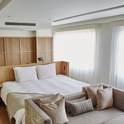 Luxury Suite (MASTERS SUITE) [49-56㎡ / Bed width 200cm] □ No smoking □